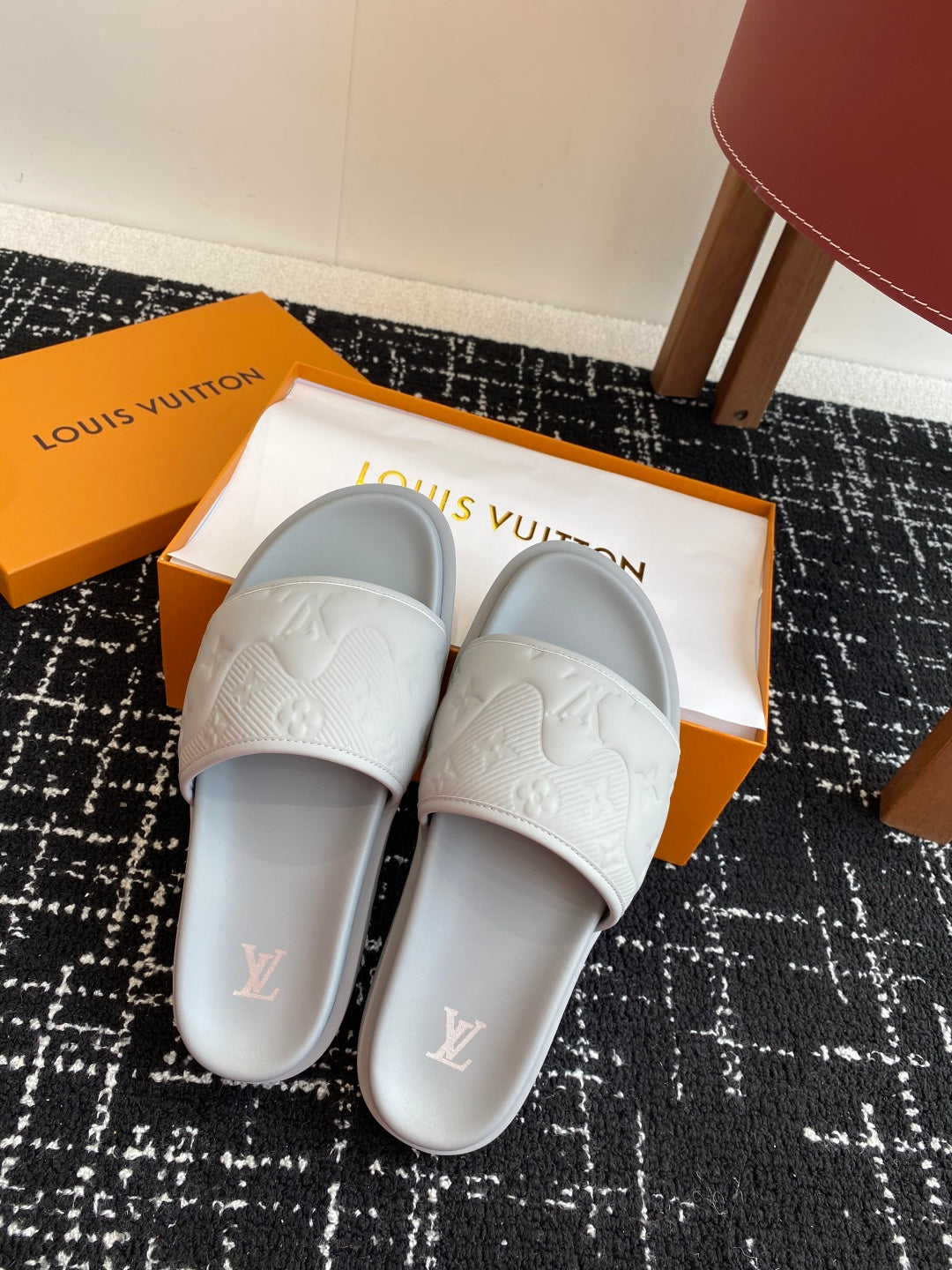 LuxluxHouse Best Quality Sandals Louis Vuitton
