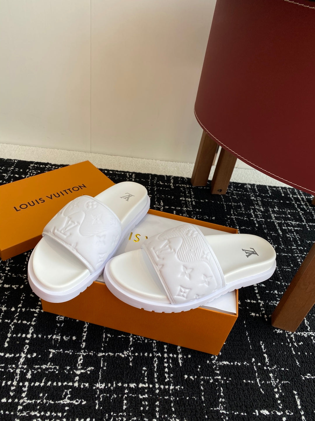 LuxluxHouse Best Quality Sandals Louis Vuitton
