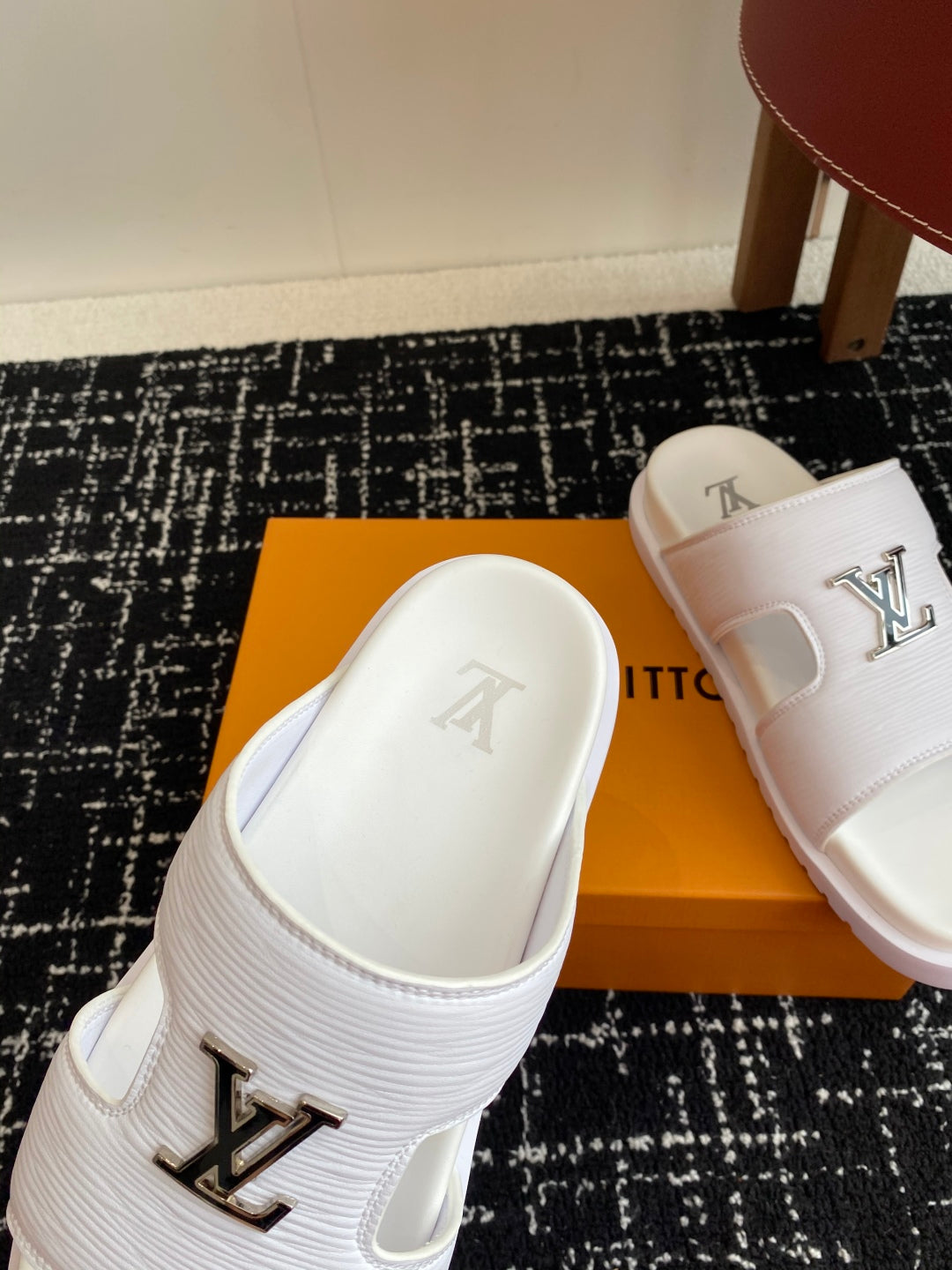 LuxluxHouse Best Quality Sandals Louis Vuitton