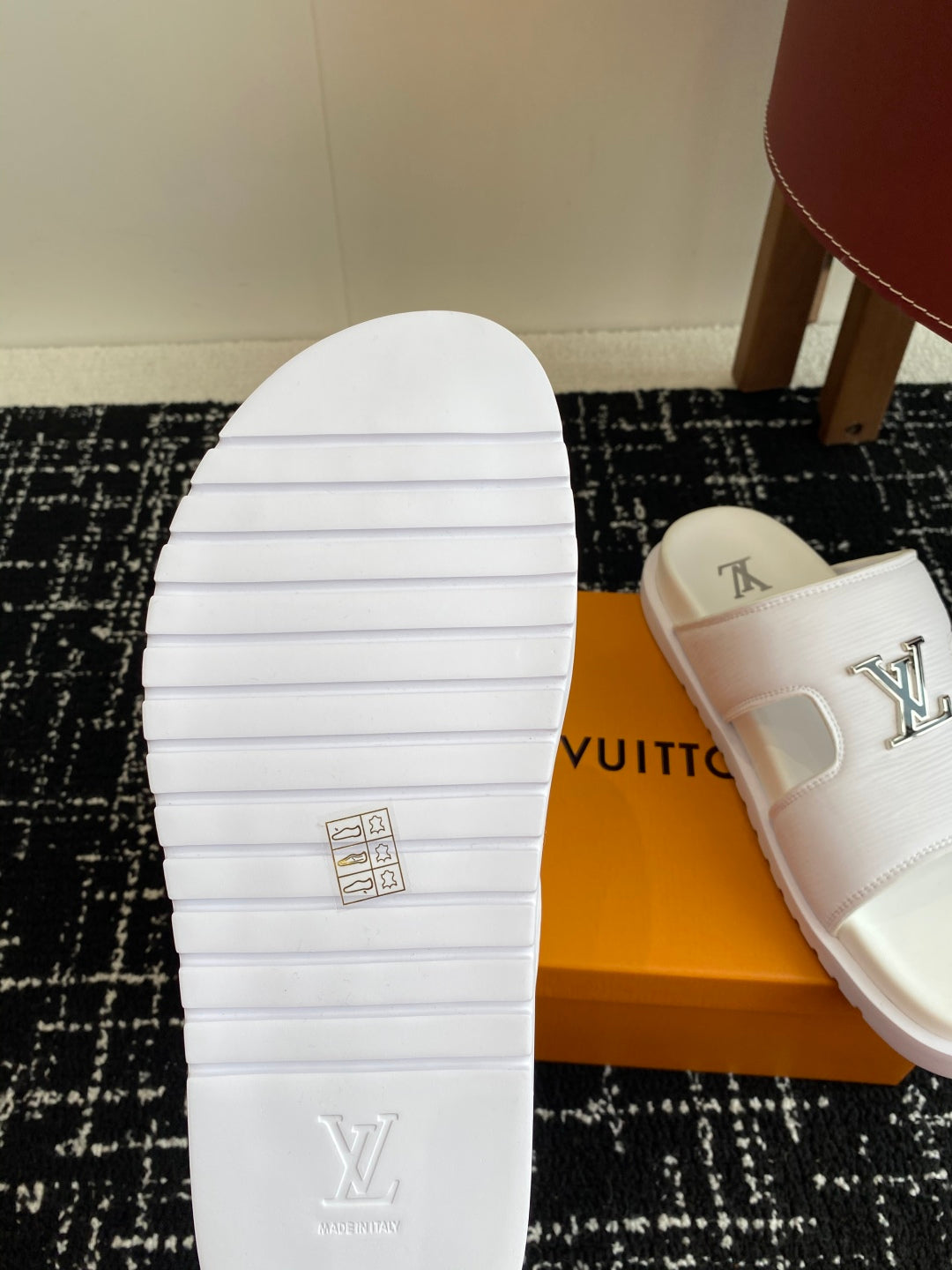 LuxluxHouse Best Quality Sandals Louis Vuitton