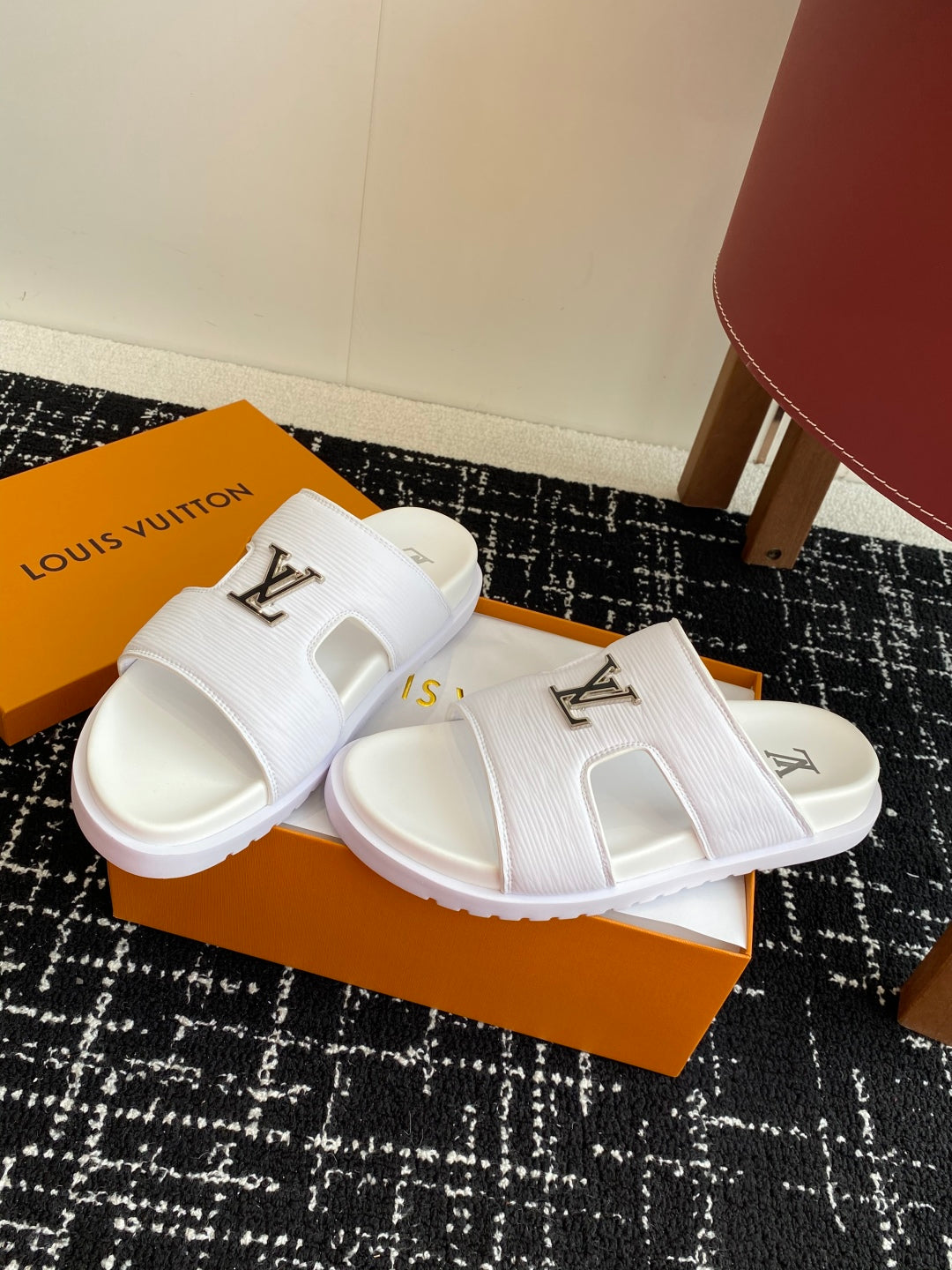LuxluxHouse Best Quality Sandals Louis Vuitton