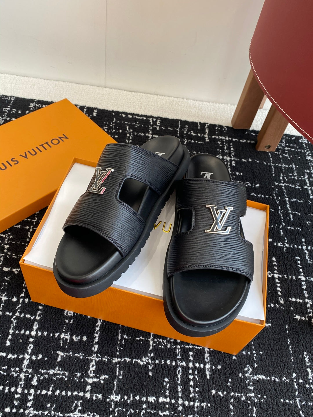 LuxluxHouse Best Quality Sandals Louis Vuitton