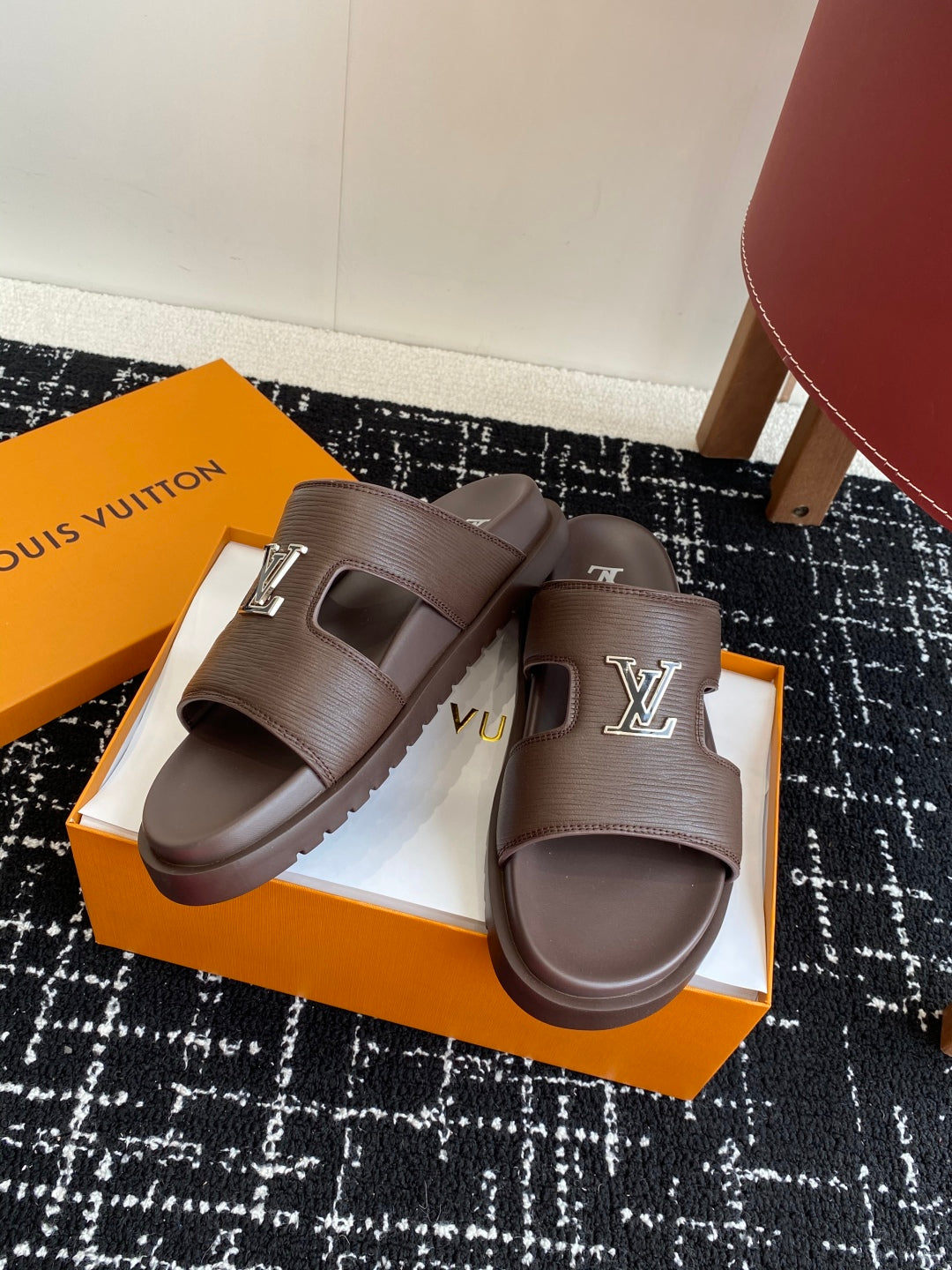 LuxluxHouse Best Quality Sandals Louis Vuitton