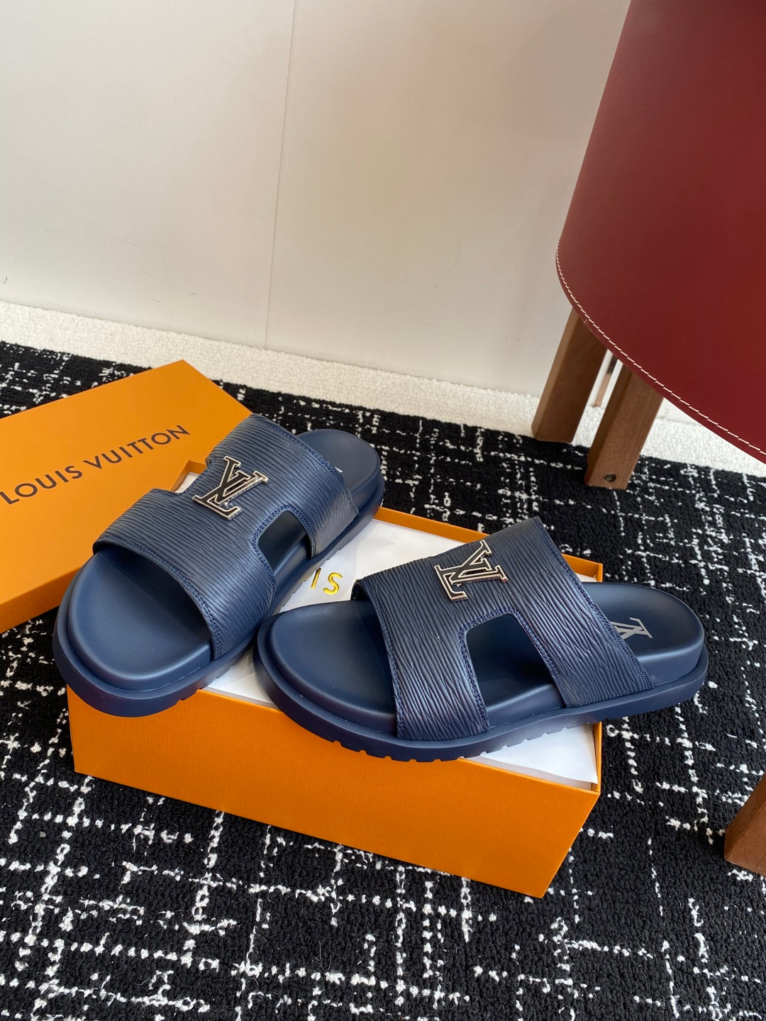 LuxluxHouse Best Quality Sandals Louis Vuitton