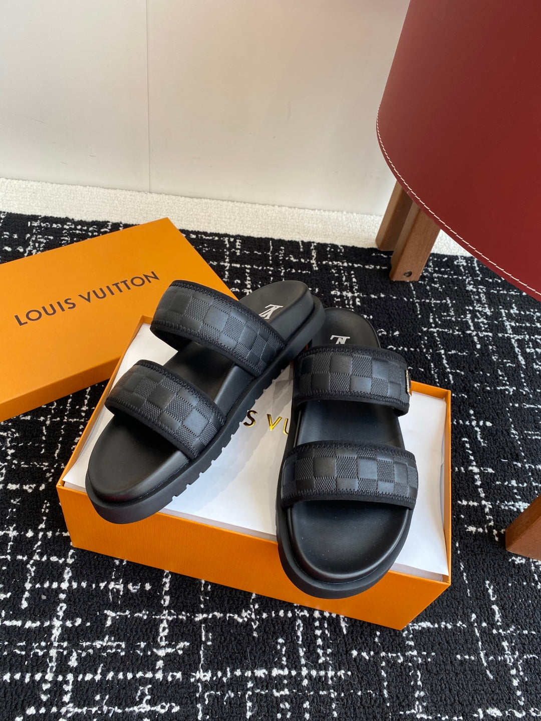 LuxluxHouse Best Quality Sandals Louis Vuitton