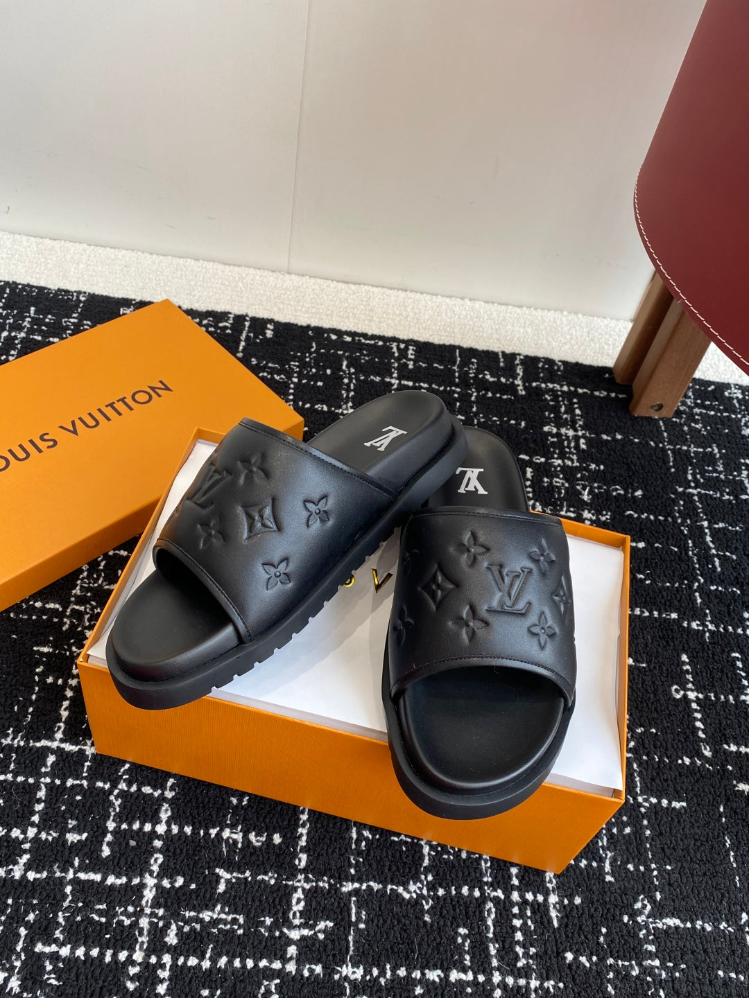 LuxluxHouse Best Quality Sandals Louis Vuitton
