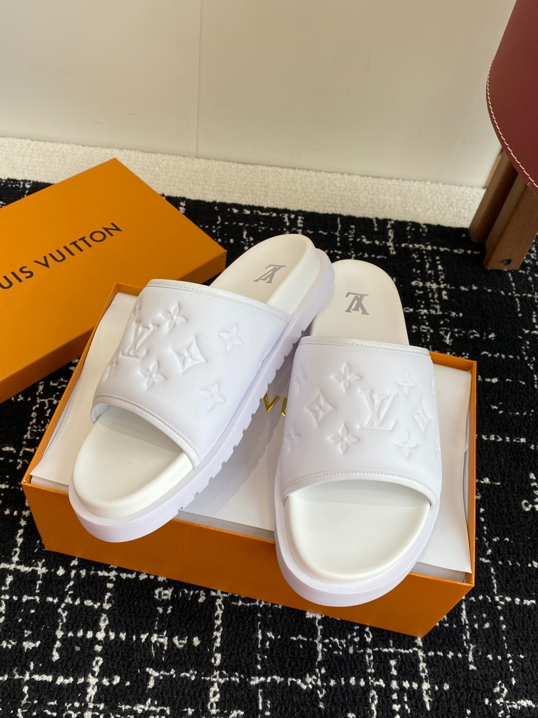 LuxluxHouse Best Quality Sandals Louis Vuitton
