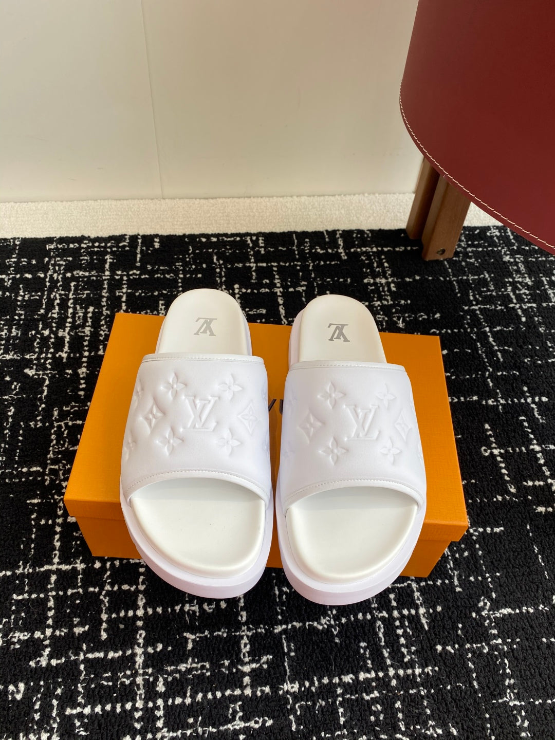 LuxluxHouse Best Quality Sandals Louis Vuitton