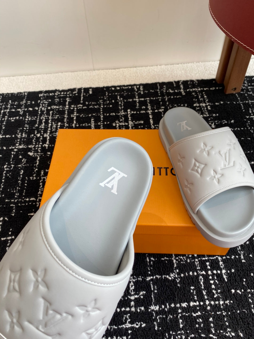 LuxluxHouse Best Quality Sandals Louis Vuitton