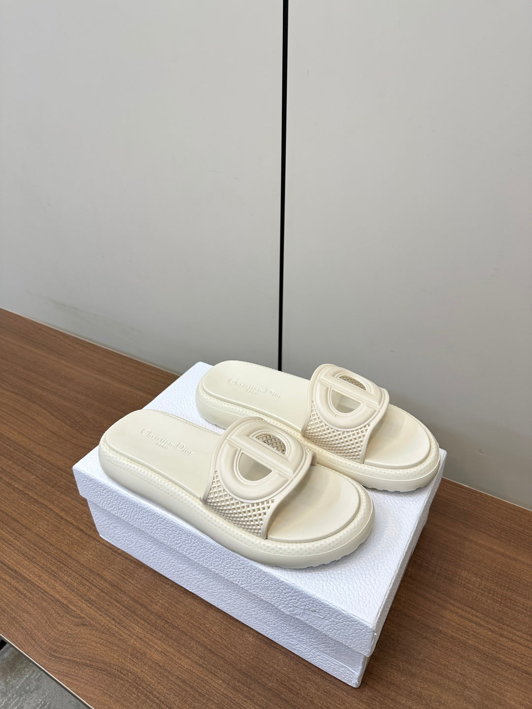 LuxluxHouse Best Quality Women Shoes Dior