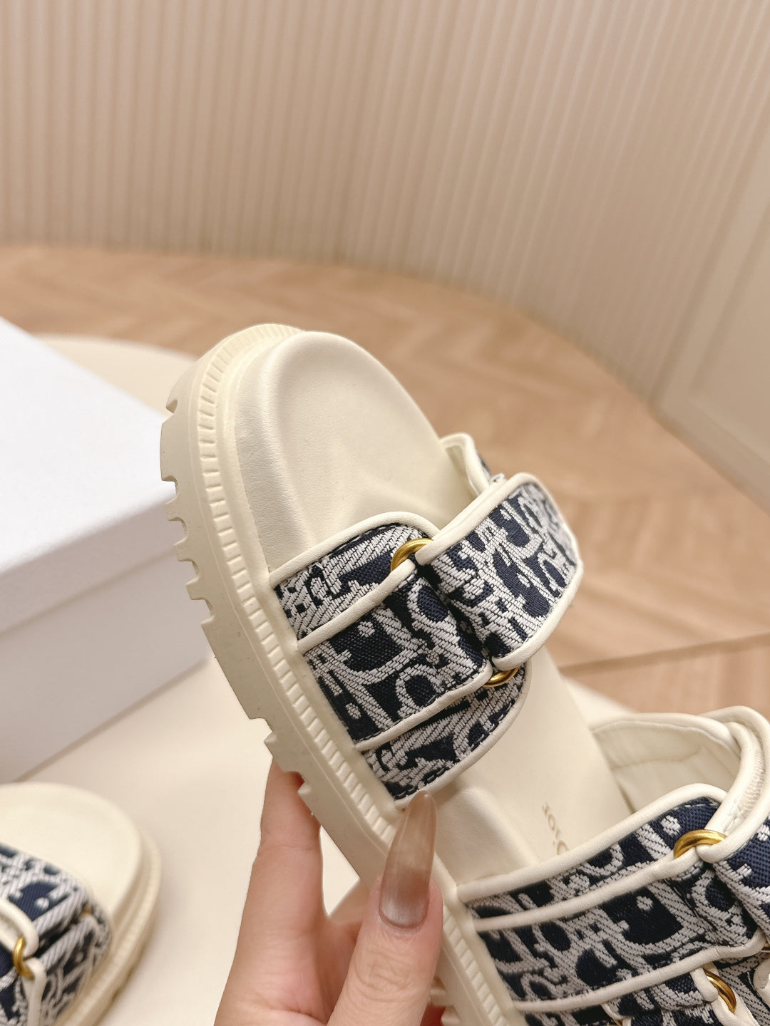 LuxluxHouse Best Quality Women Shoes Dior