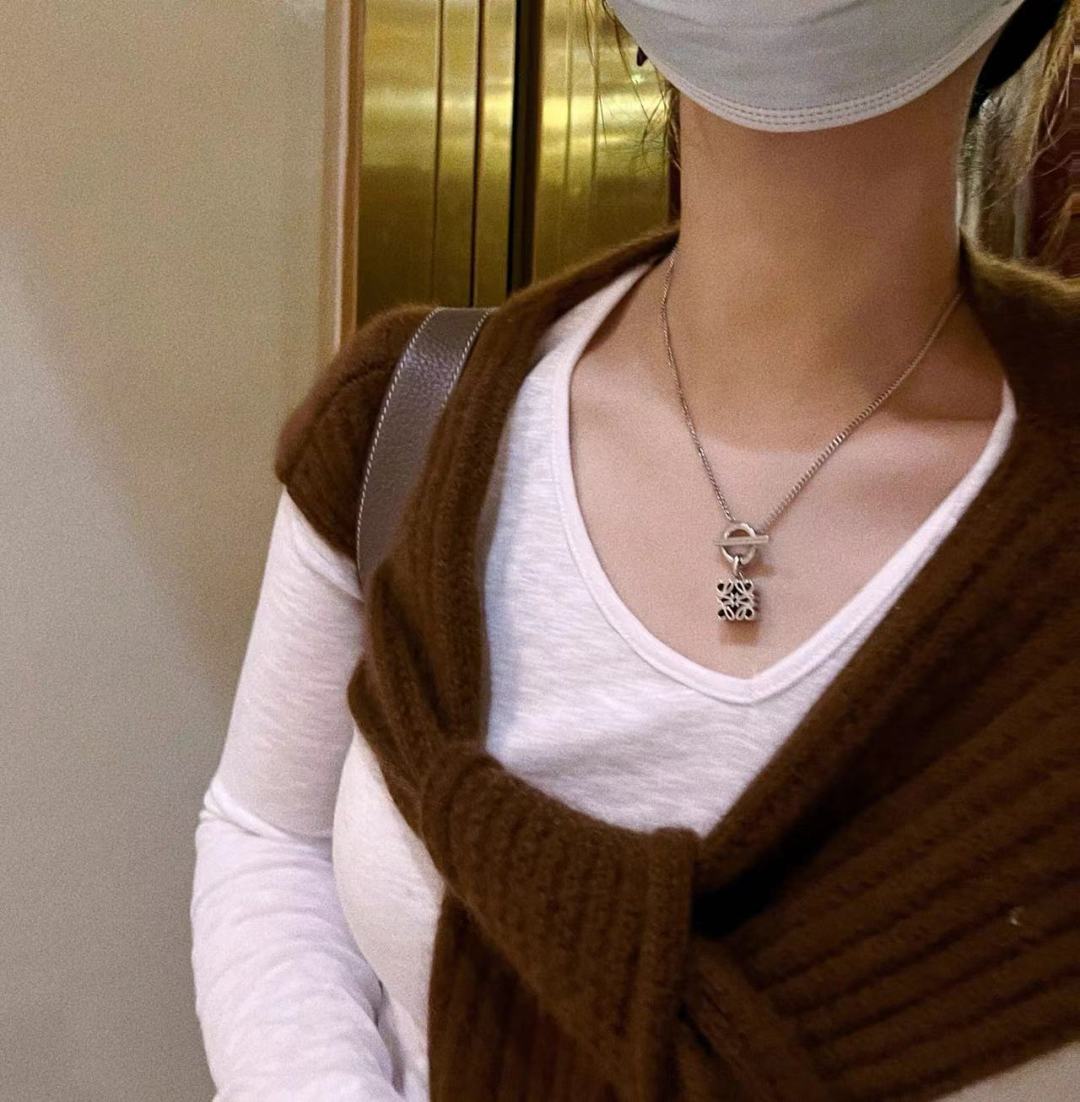 LuxluxHouse Best Quality Accessories Necklace Loewe
