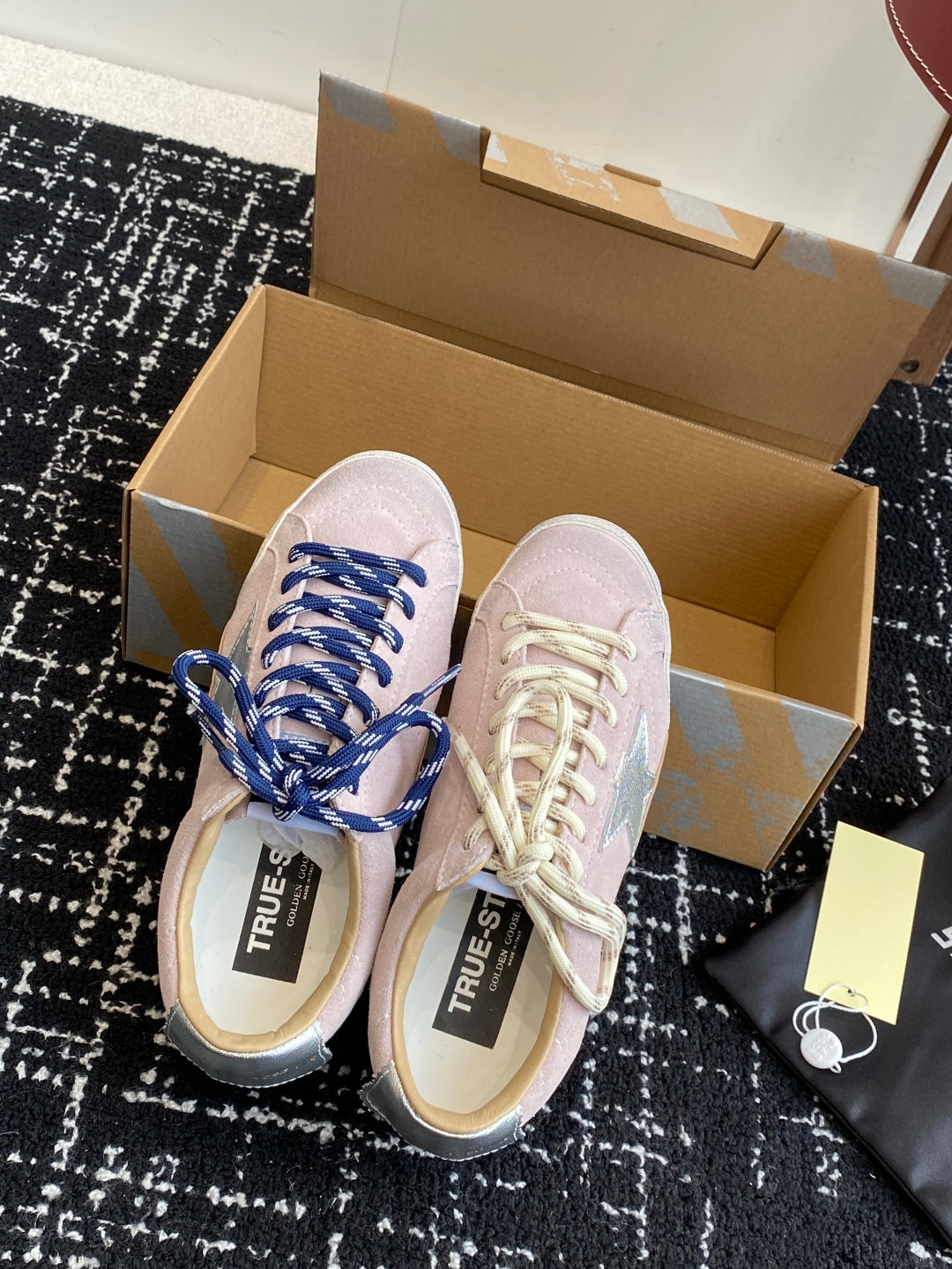 LuxluxHouse Best Quality Shoes Golden Goose
