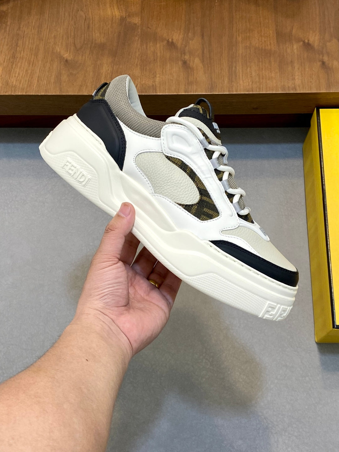 LuxluxHouse Best Quality Shoes Fendi
