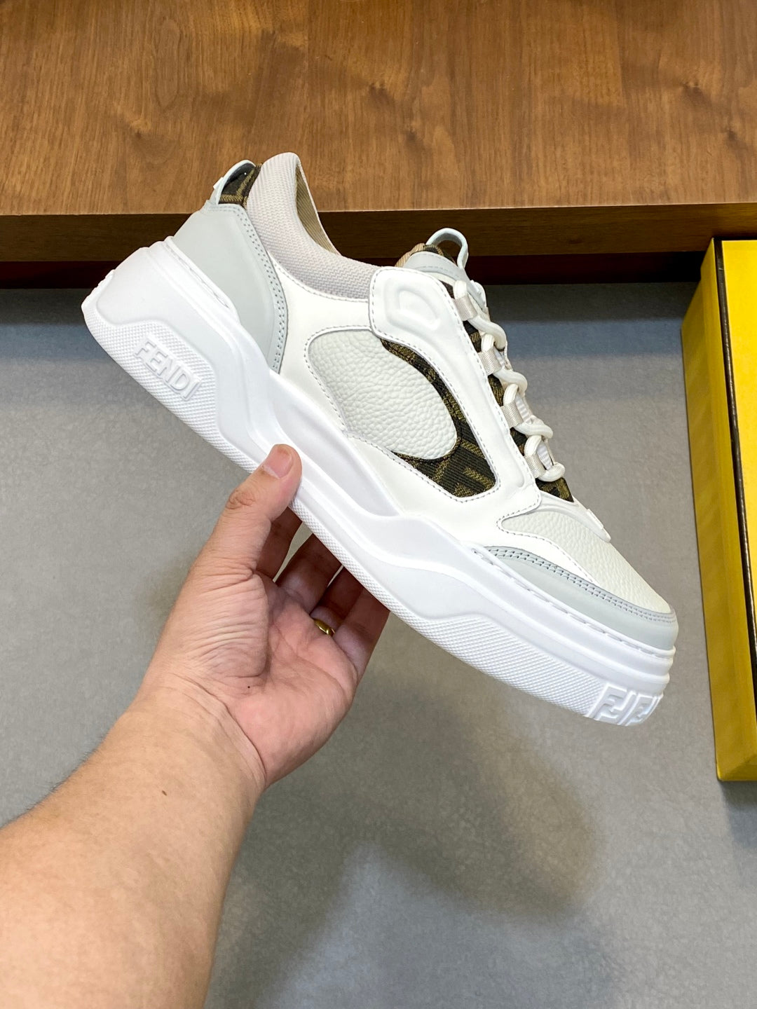 LuxluxHouse Best Quality Shoes Fendi