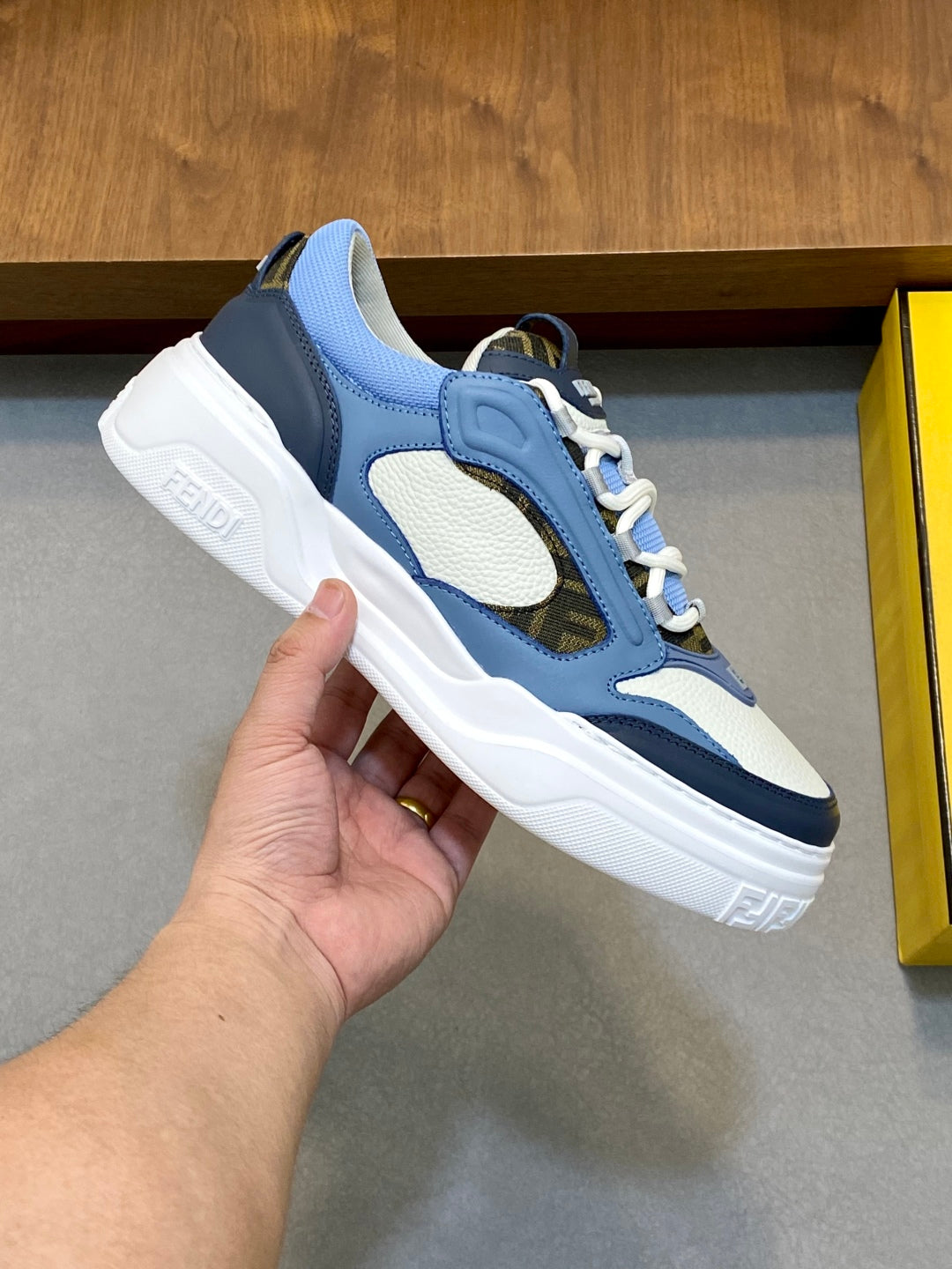 LuxluxHouse Best Quality Shoes Fendi