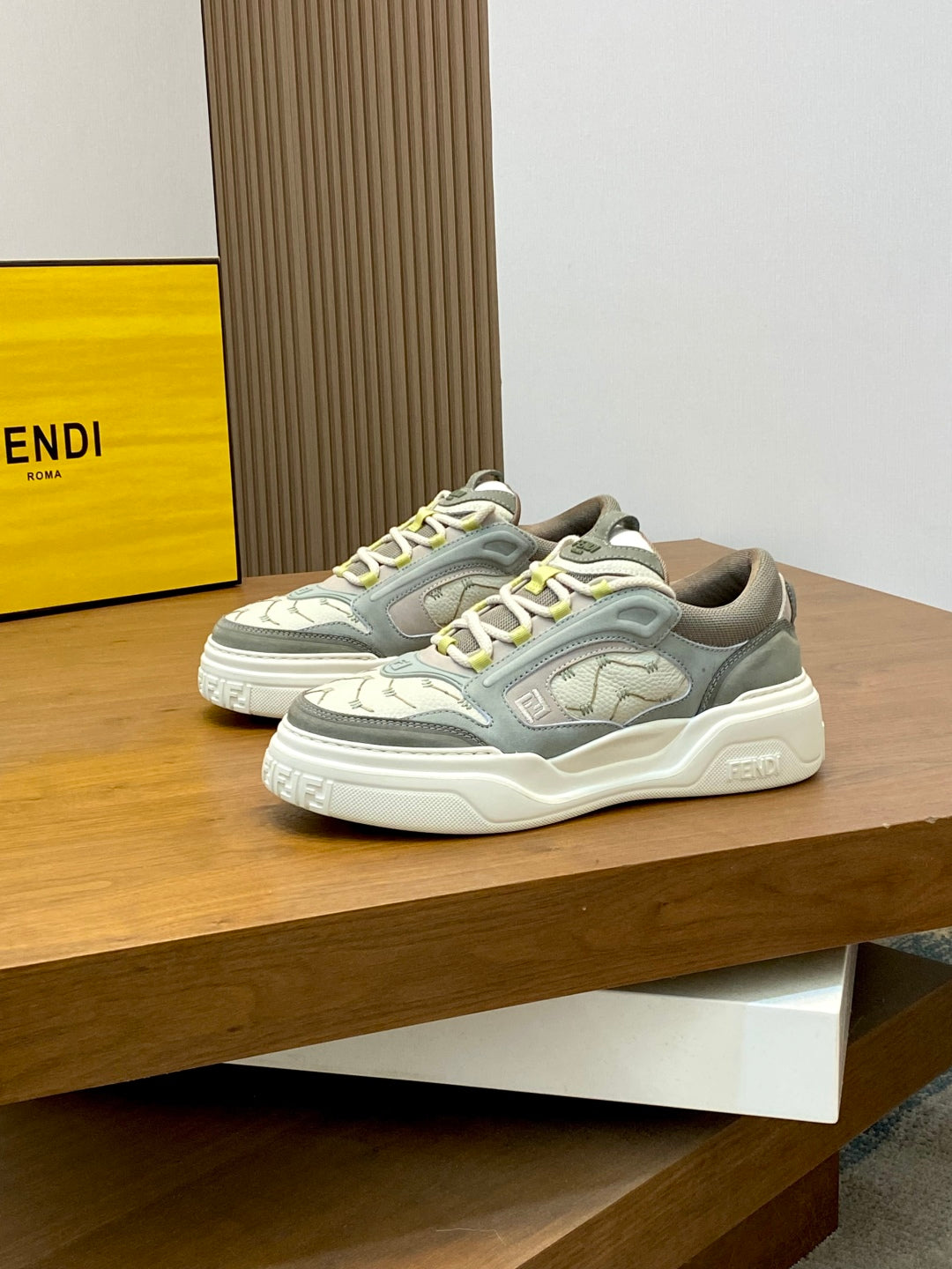 LuxluxHouse Best Quality Shoes Fendi