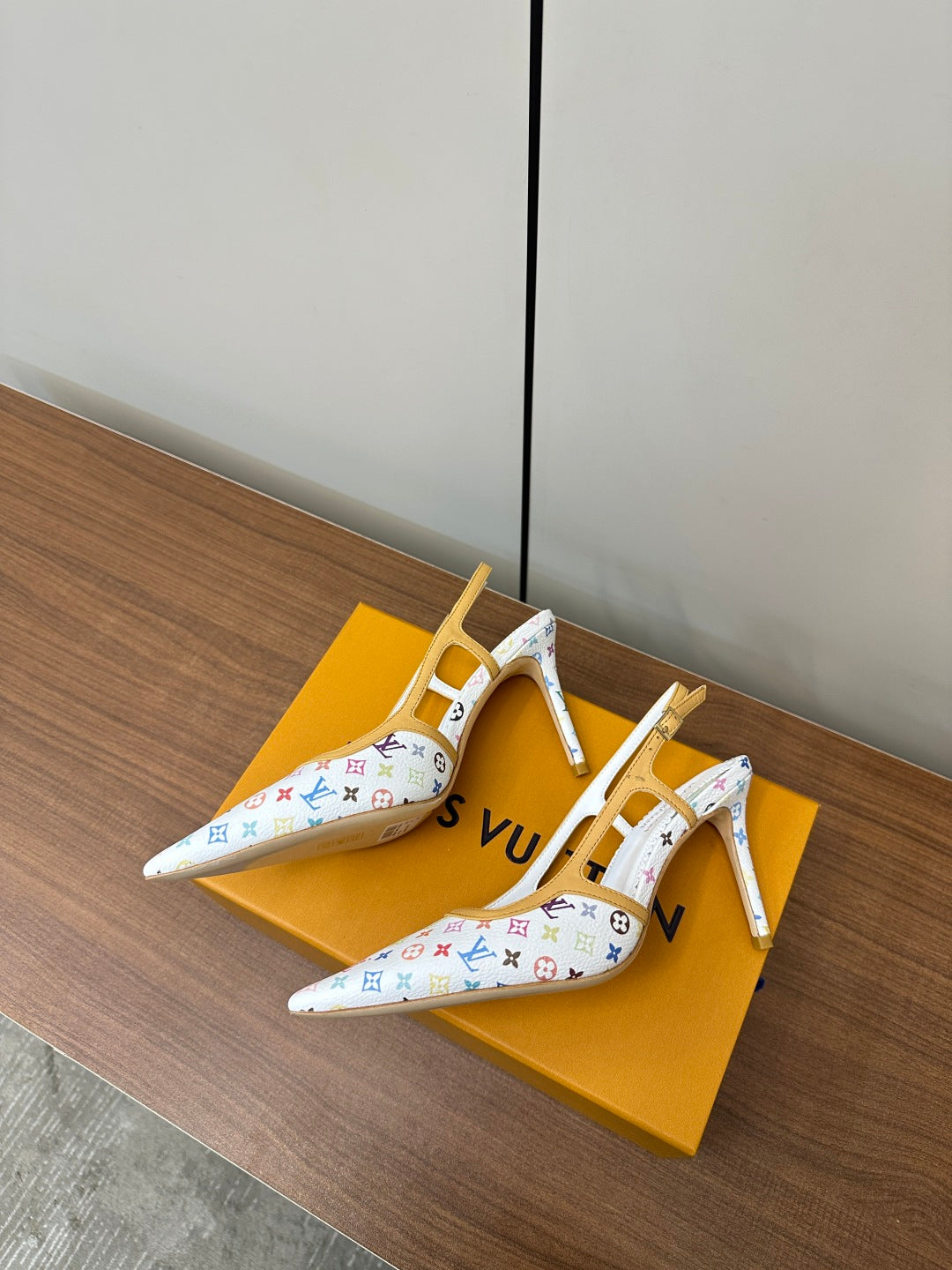 LuxluxHouse Best Quality Women Shoes Louis Vuitton
