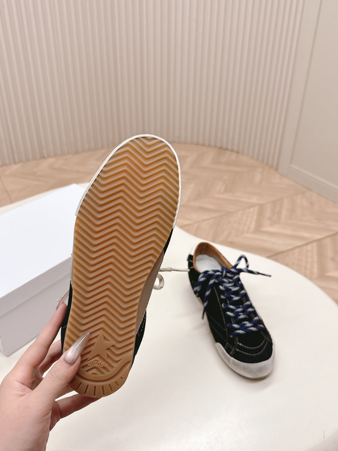 LuxluxHouse Best Quality Shoes Golden Goose
