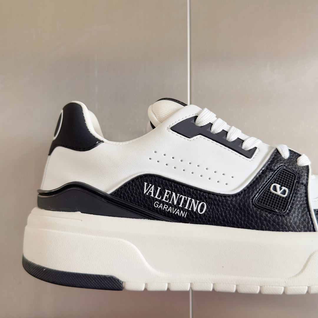 LuxluxHouse Best Quality Valentino Women Shoes