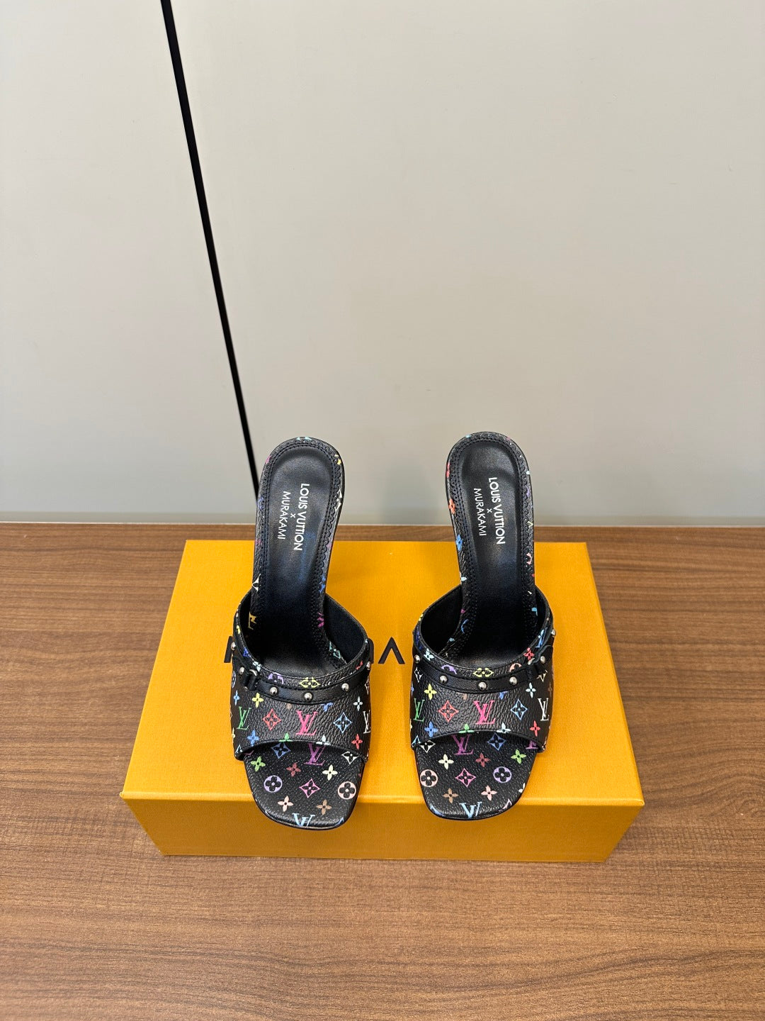LuxluxHouse Best Quality Women Shoes Louis Vuitton