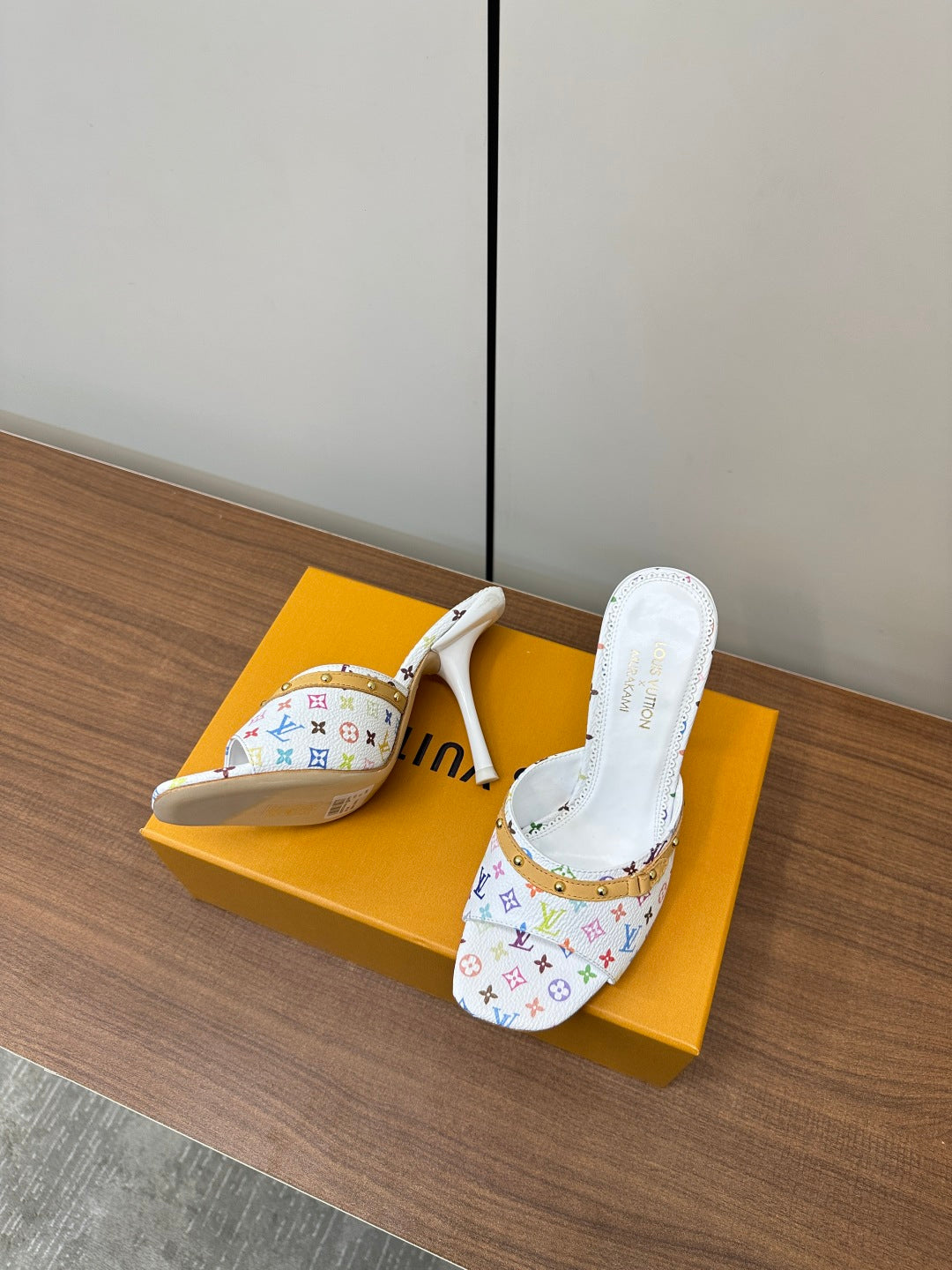 LuxluxHouse Best Quality Women Shoes Louis Vuitton