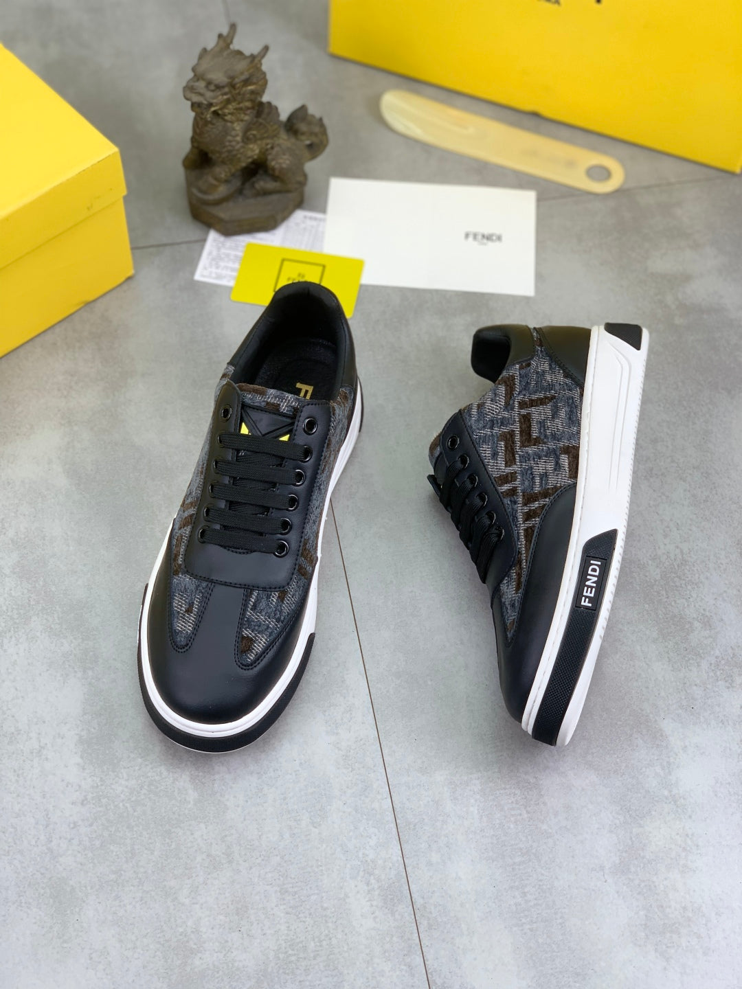 LuxluxHouse Best Quality Shoes Fendi