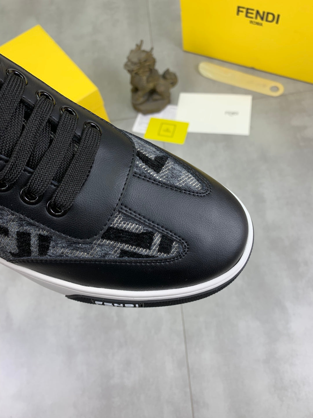 LuxluxHouse Best Quality Shoes Fendi