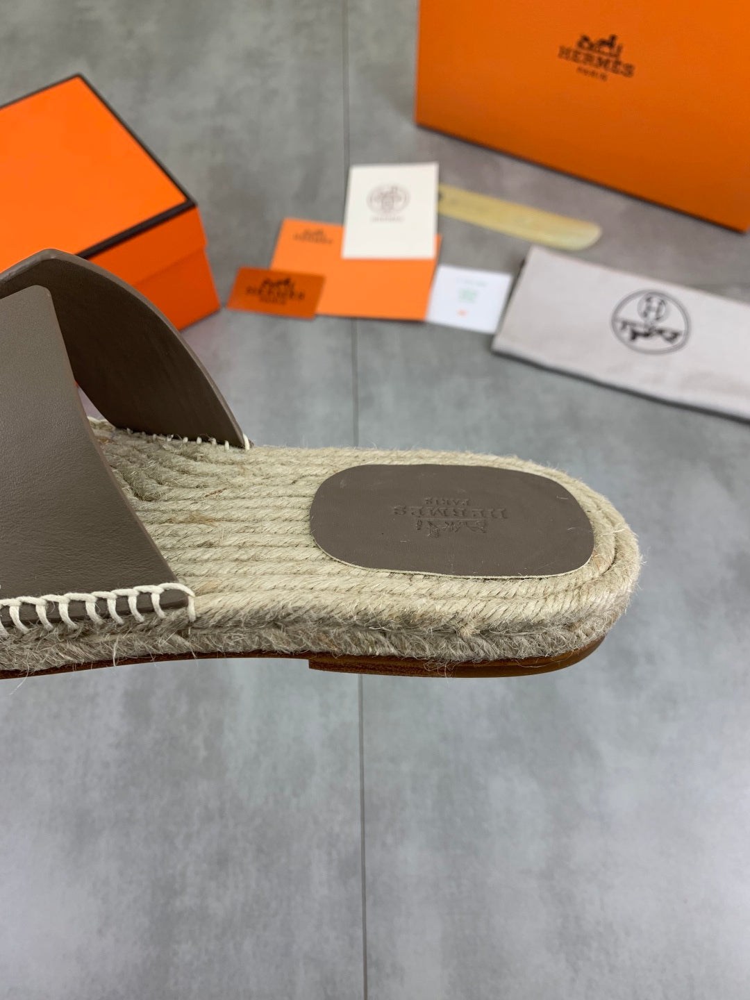 LuxluxHouse Best Quality Sandals Hermes
