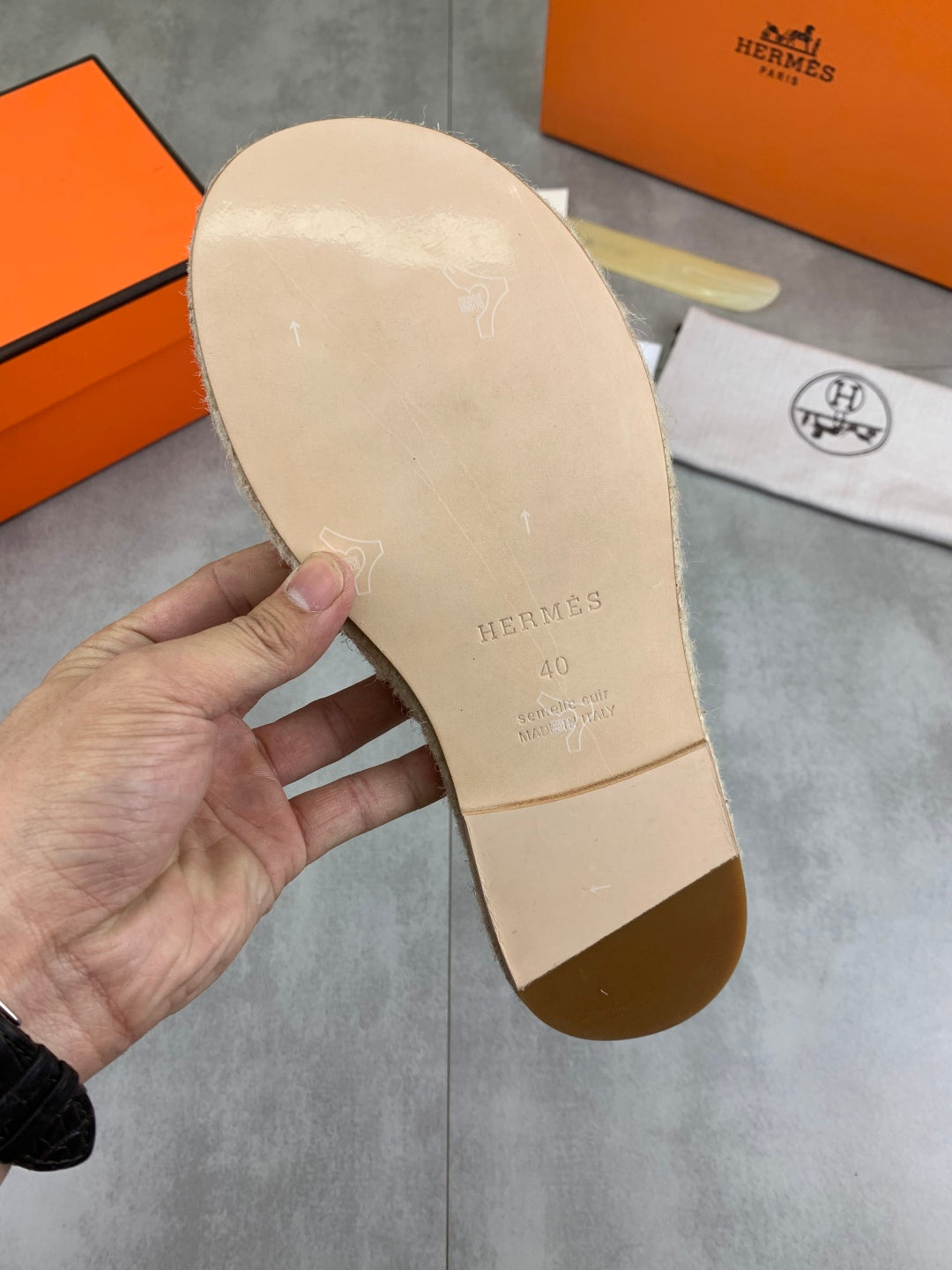 LuxluxHouse Best Quality Sandals Hermes
