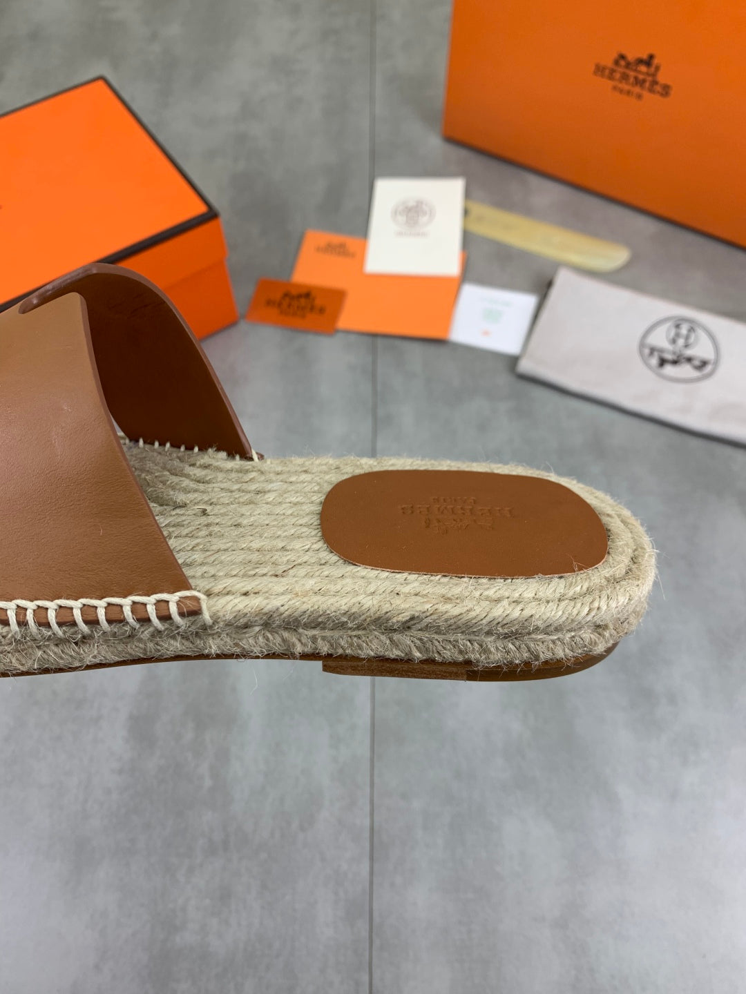 LuxluxHouse Best Quality Sandals Hermes