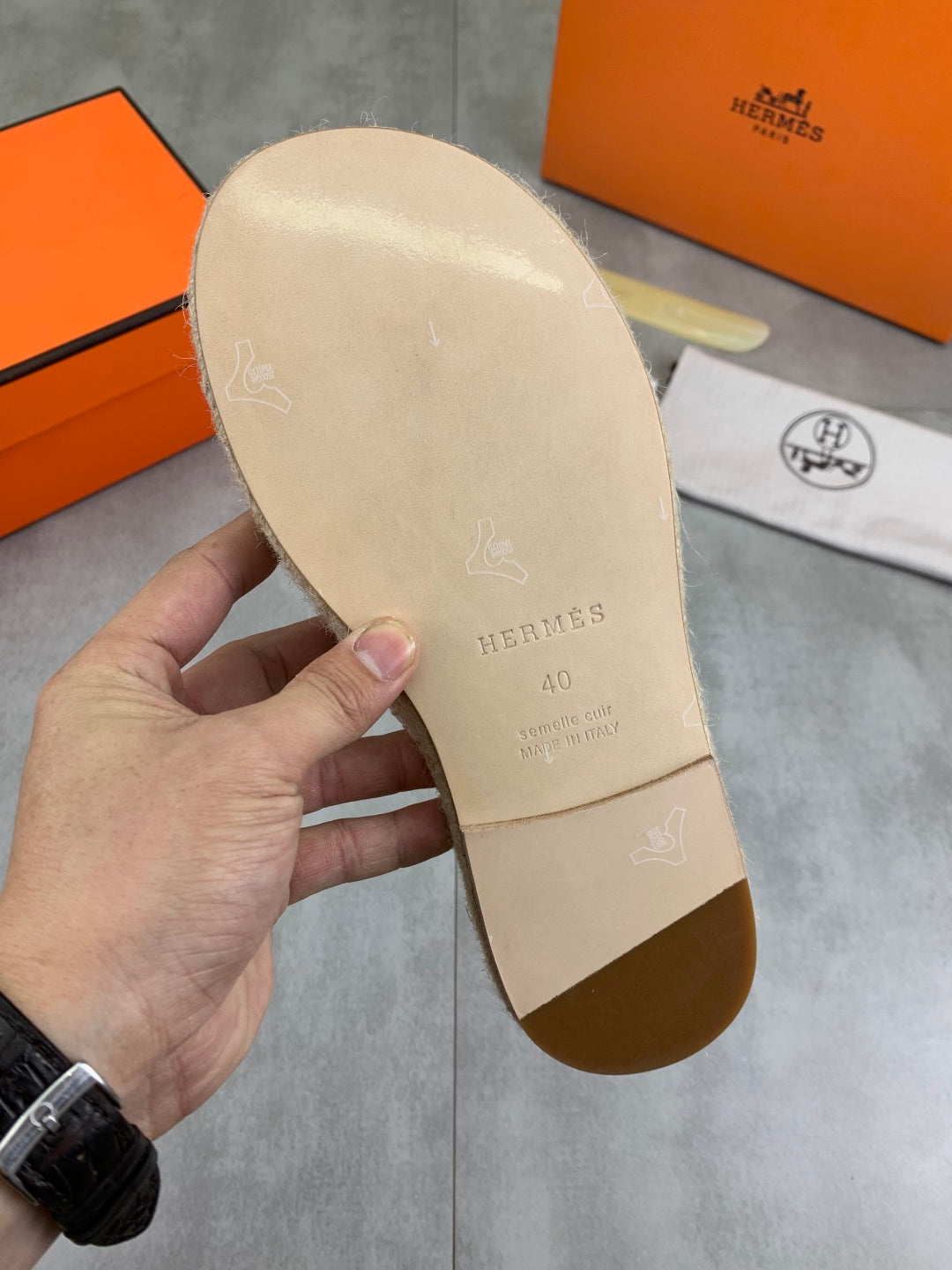 LuxluxHouse Best Quality Sandals Hermes