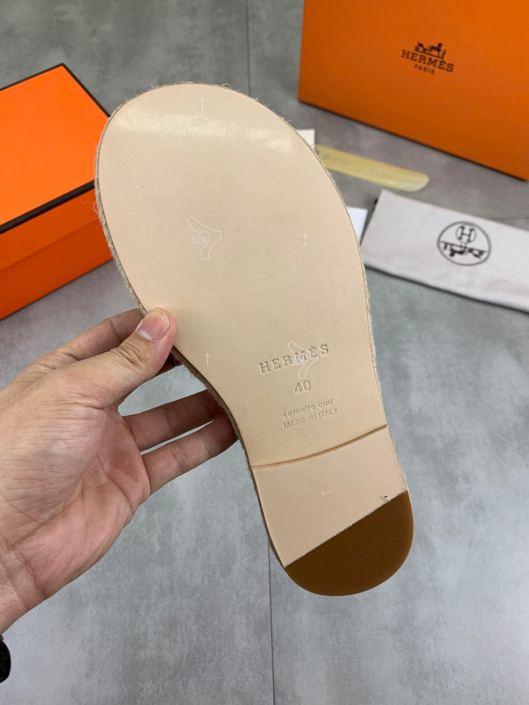 LuxluxHouse Best Quality Sandals Hermes