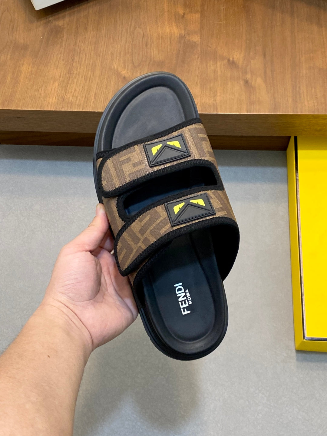 LuxluxHouse Best Quality Sandals Fendi