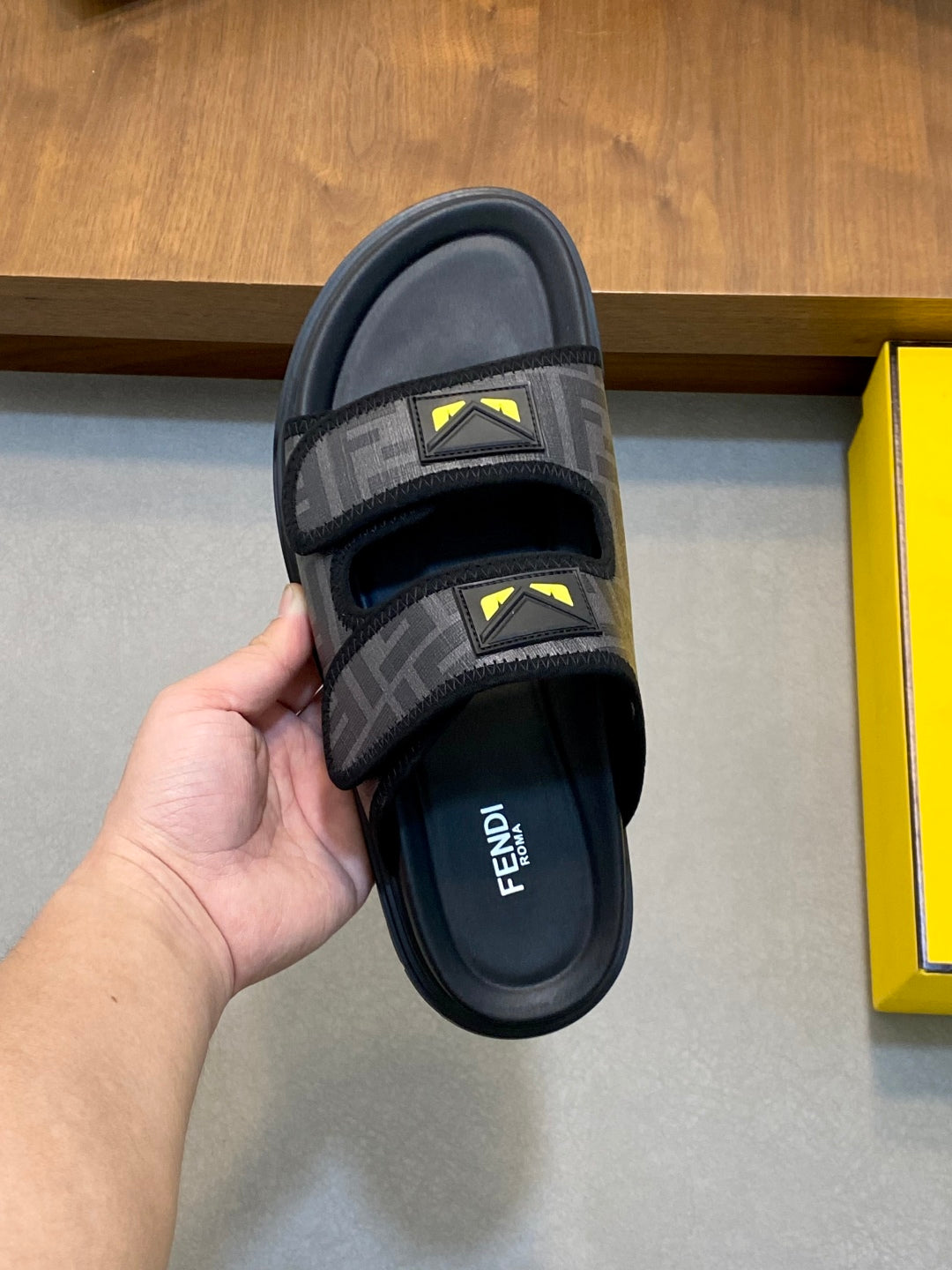 LuxluxHouse Best Quality Sandals Fendi