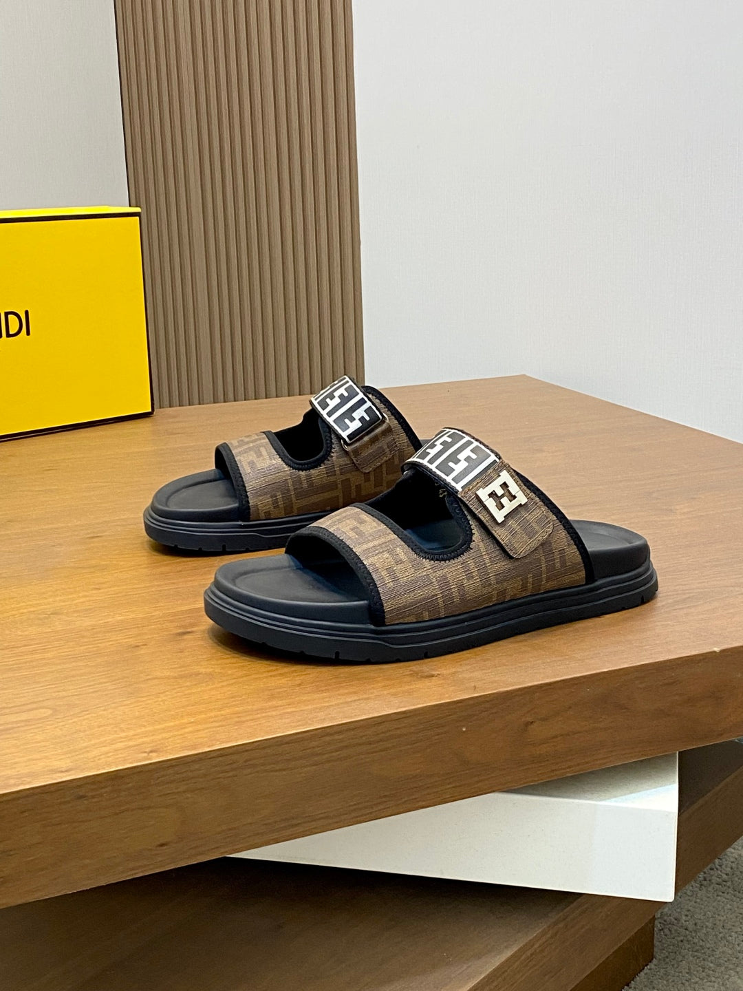 LuxluxHouse Best Quality Sandals Fendi