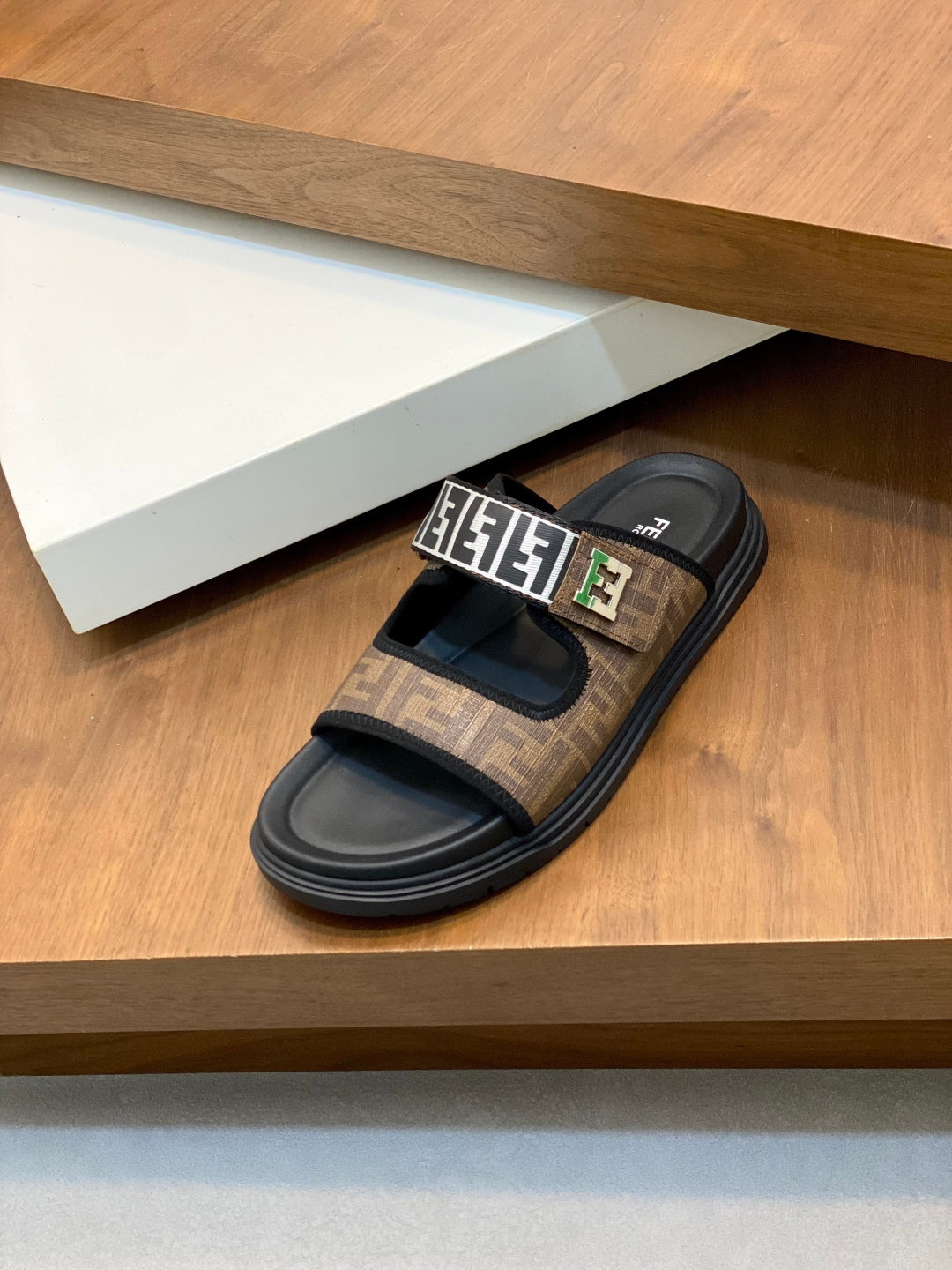 LuxluxHouse Best Quality Sandals Fendi