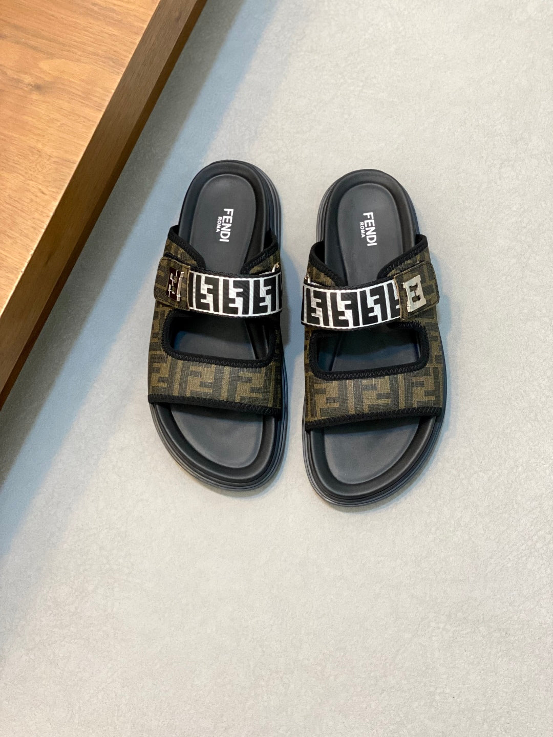 LuxluxHouse Best Quality Sandals Fendi