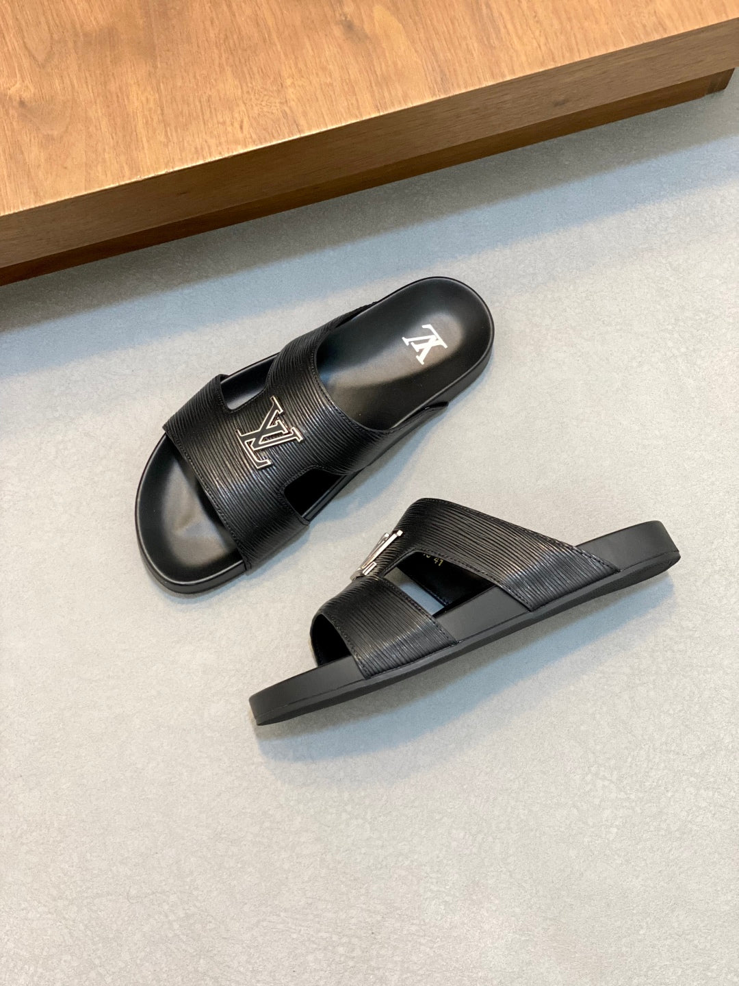 LuxluxHouse Best Quality Sandals Louis Vuitton