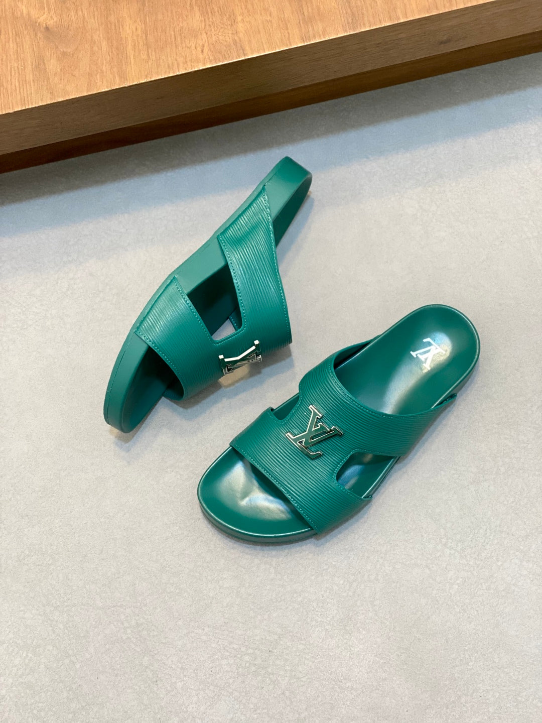 LuxluxHouse Best Quality Sandals Louis Vuitton