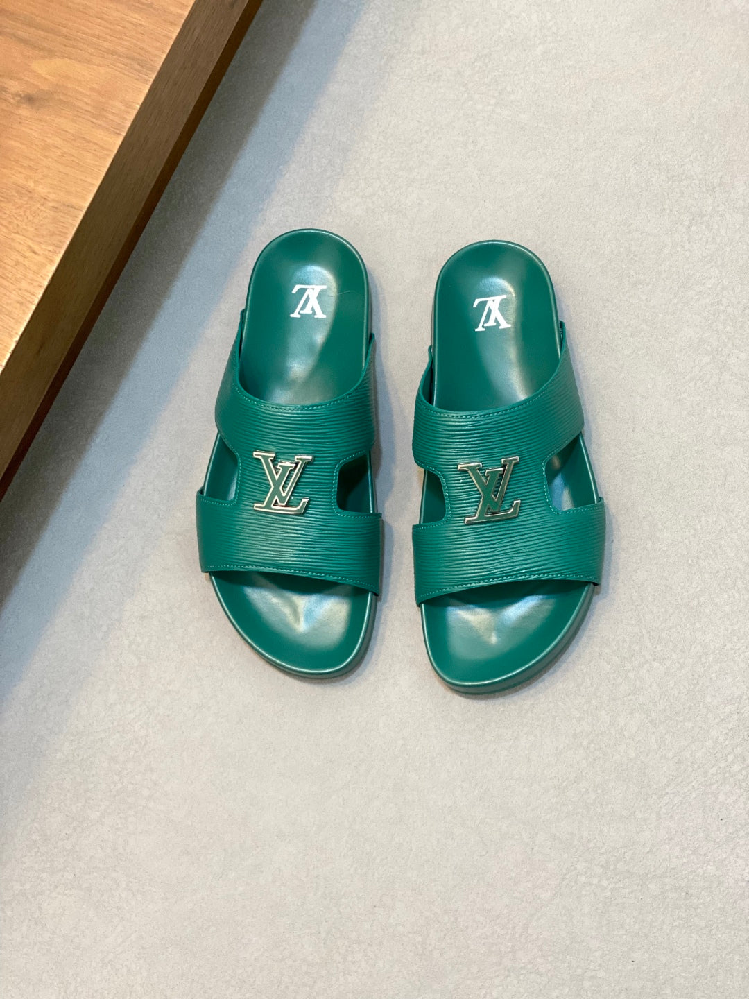 LuxluxHouse Best Quality Sandals Louis Vuitton
