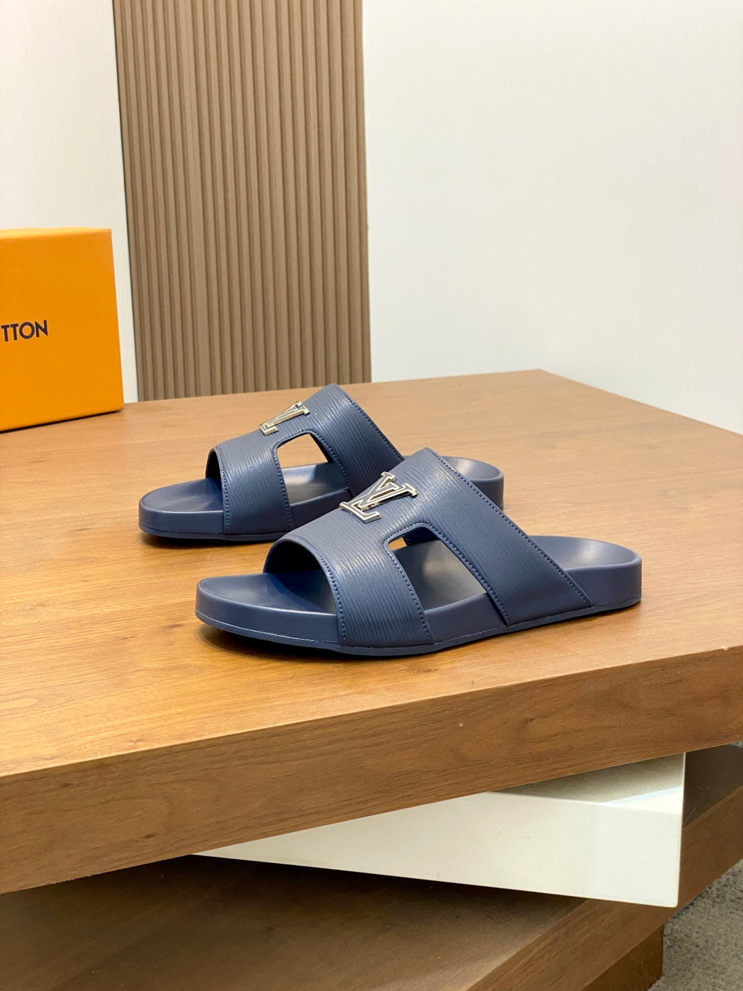 LuxluxHouse Best Quality Sandals Louis Vuitton