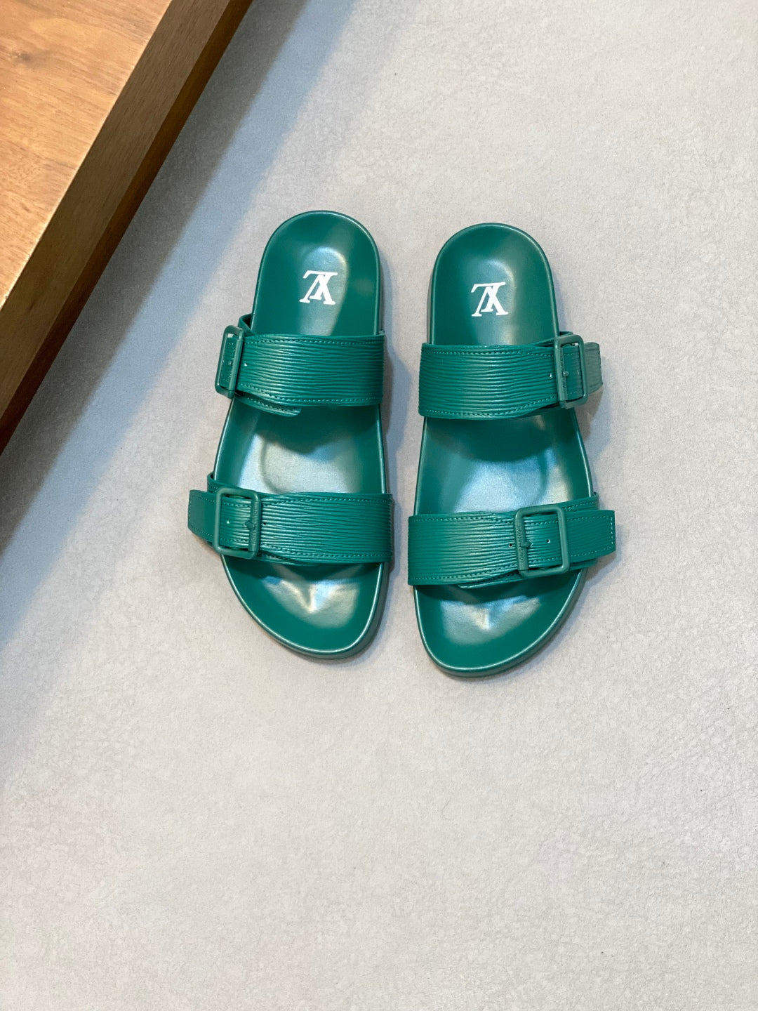 LuxluxHouse Best Quality Sandals Louis Vuitton