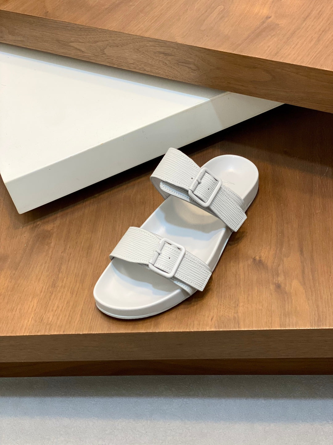 LuxluxHouse Best Quality Sandals Louis Vuitton