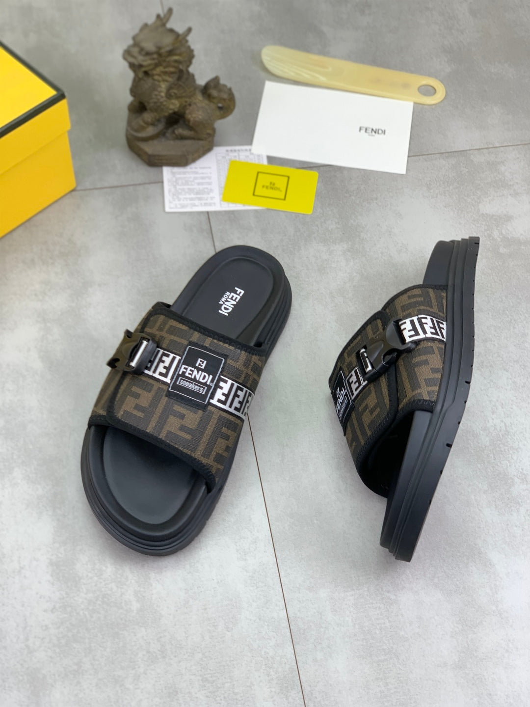 LuxluxHouse Best Quality Sandals Fendi