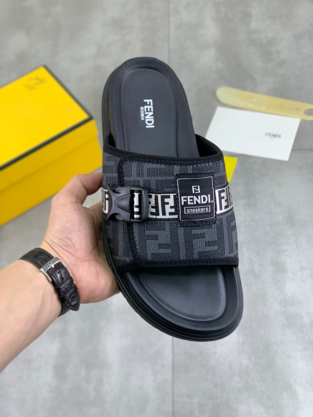 LuxluxHouse Best Quality Sandals Fendi