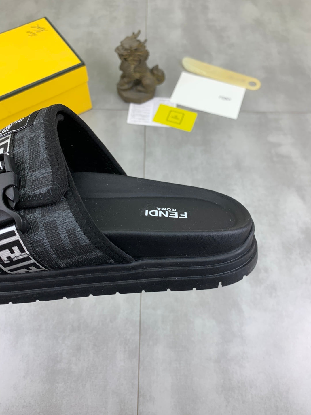 LuxluxHouse Best Quality Sandals Fendi