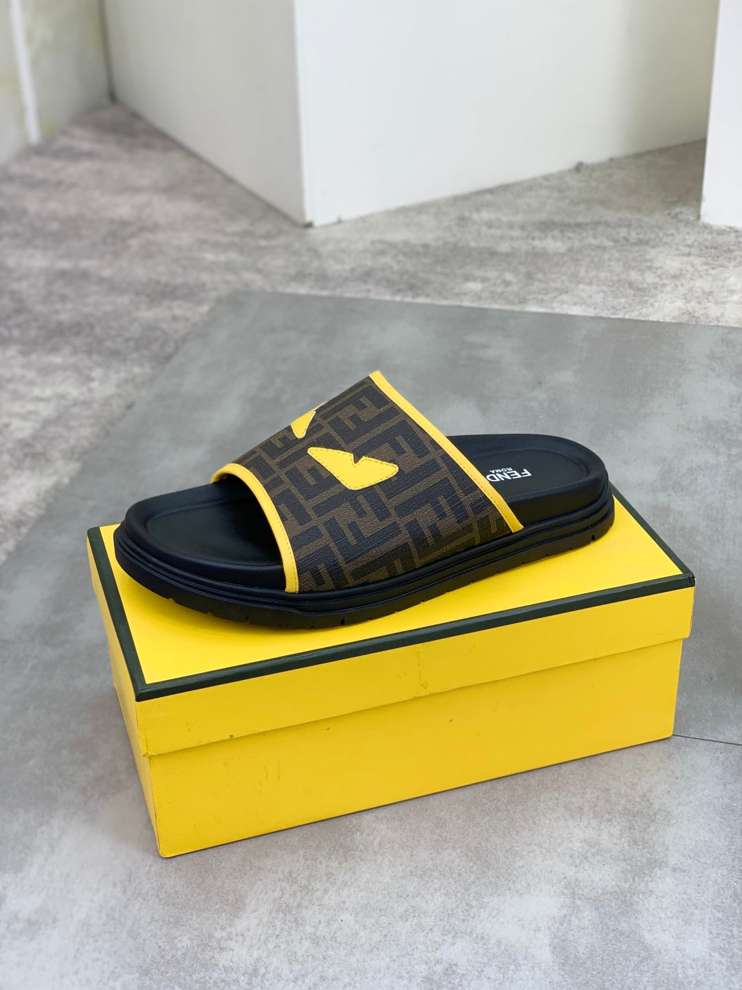 LuxluxHouse Best Quality Sandals Fendi