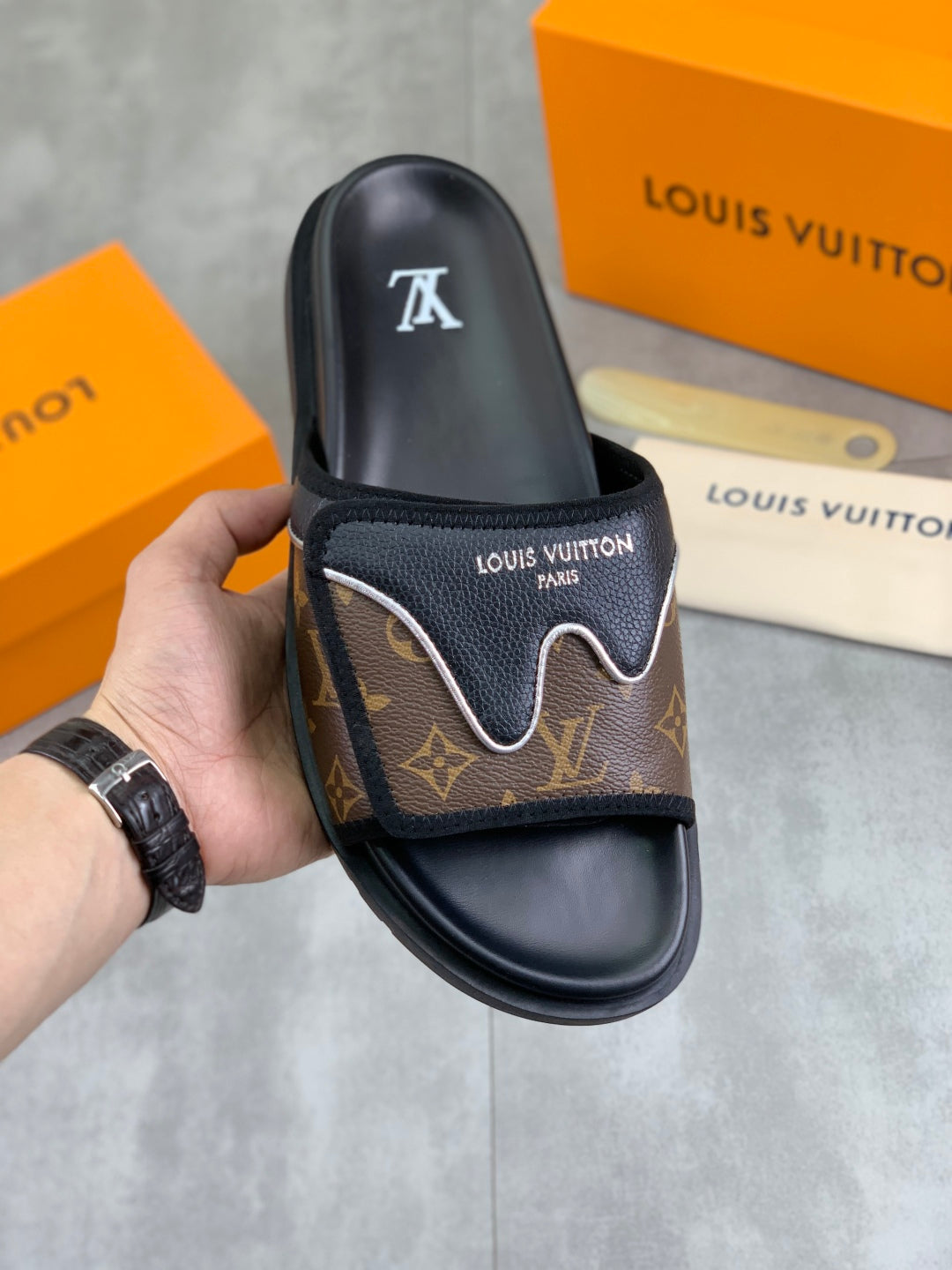 LuxluxHouse Best Quality Sandals Louis Vuitton