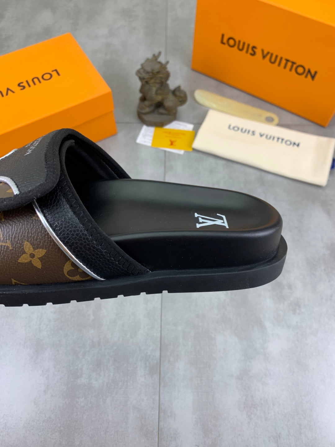 LuxluxHouse Best Quality Sandals Louis Vuitton